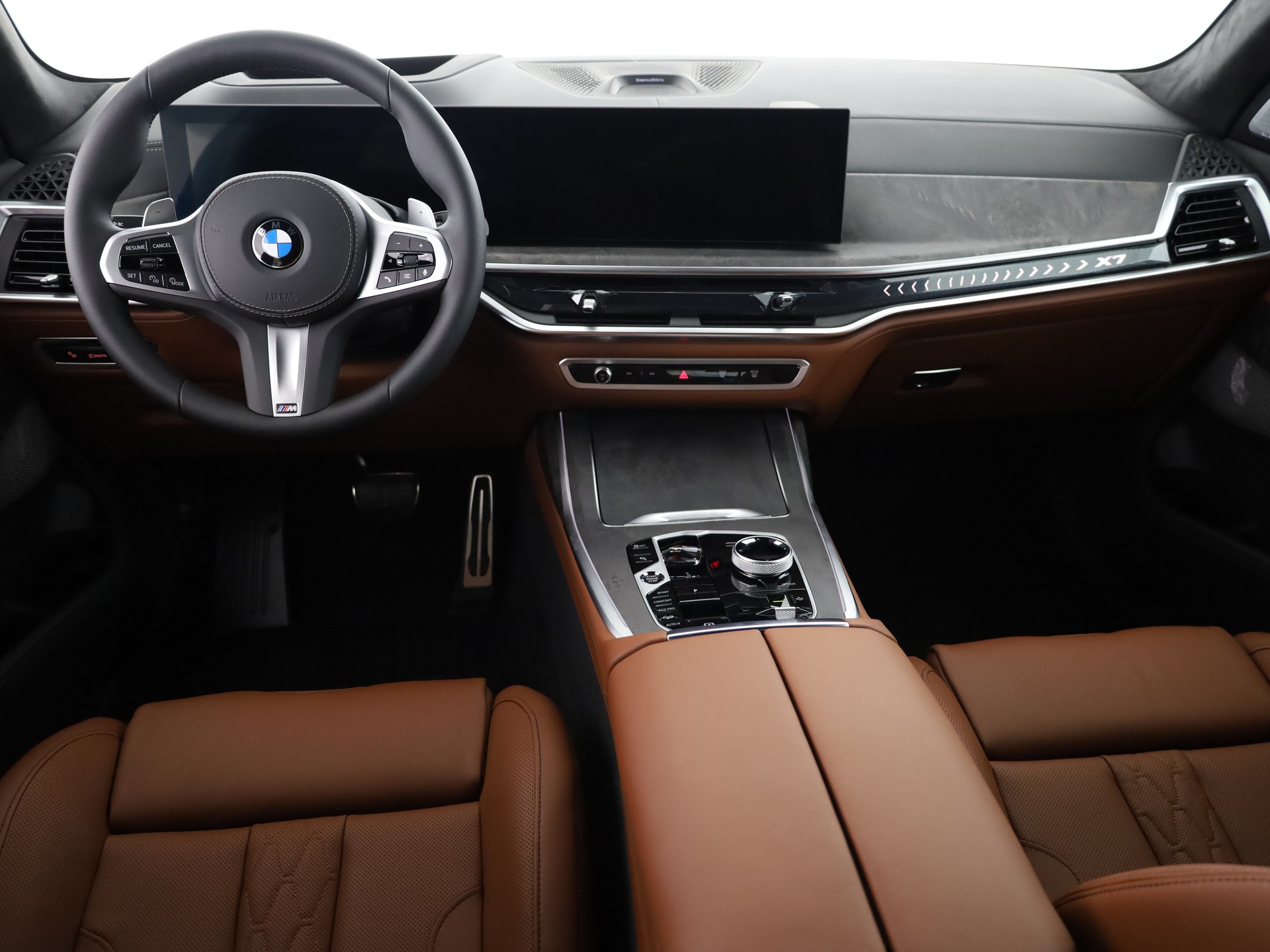 BMW X7 40i xDrive-image-17