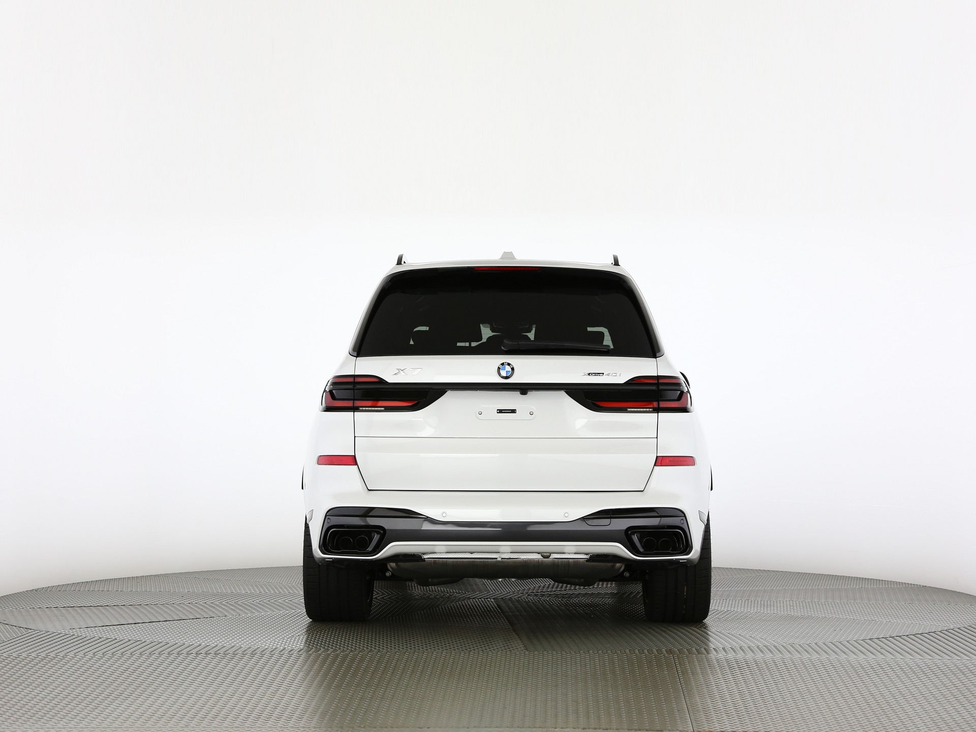 BMW X7 40i xDrive-image-3