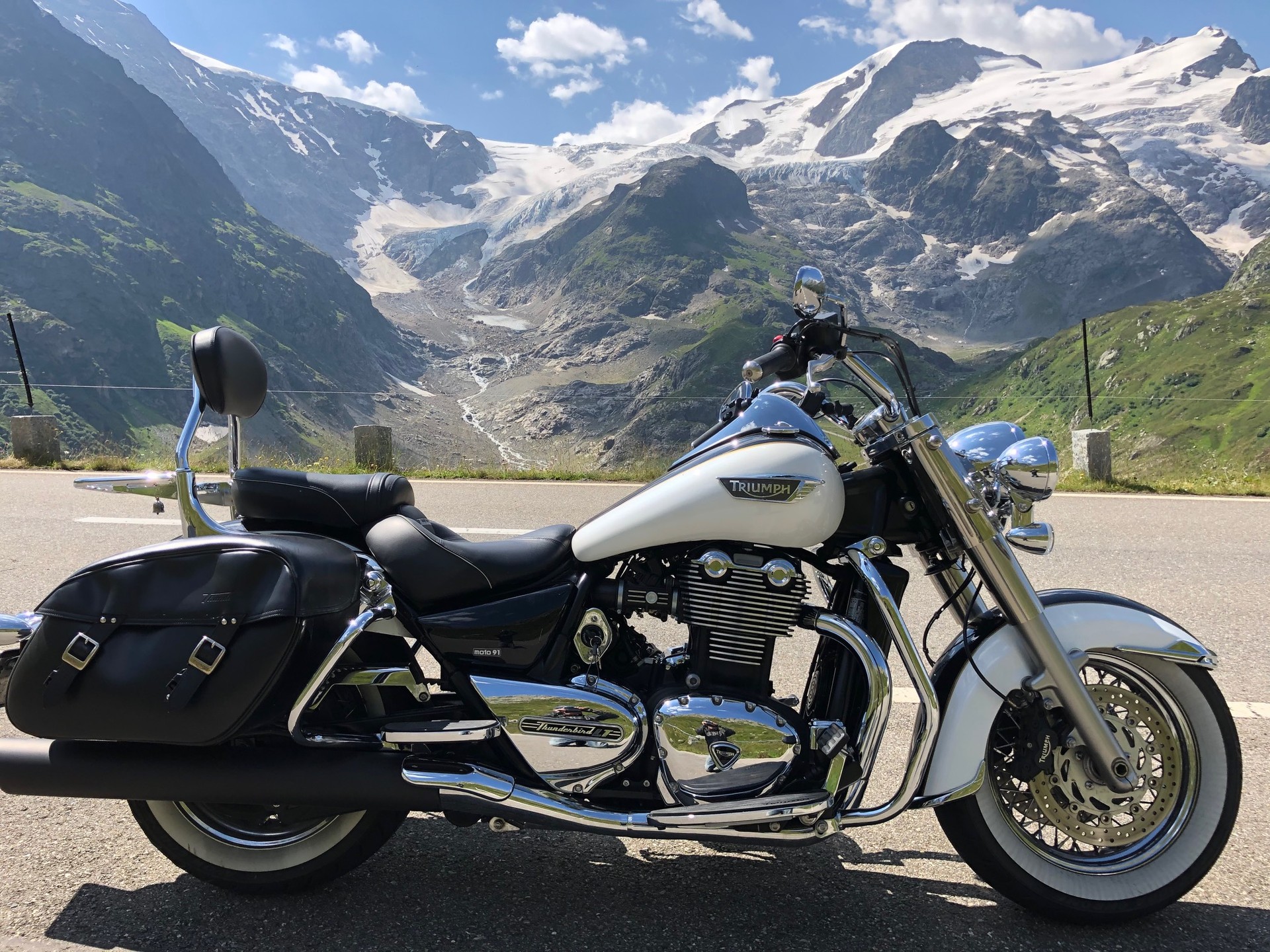TRIUMPH 1700 LT ABS
