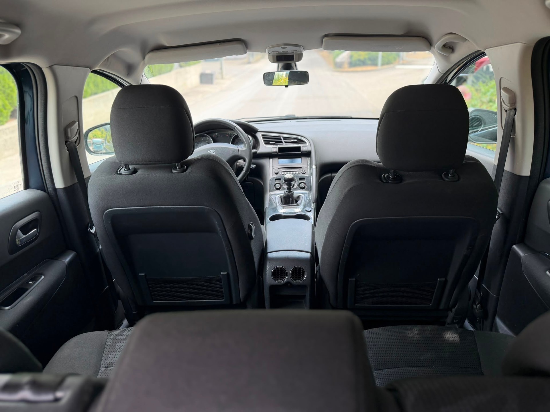 PEUGEOT 3008 1.6 16V T R.Garros-image-6