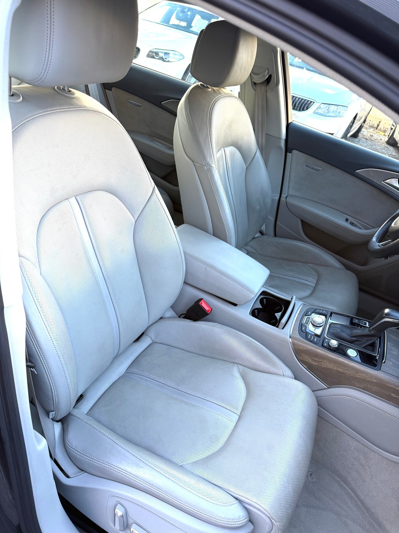 AUDI A6 Avant 3.0 TDI V6 Attraction S-tronic-image-8