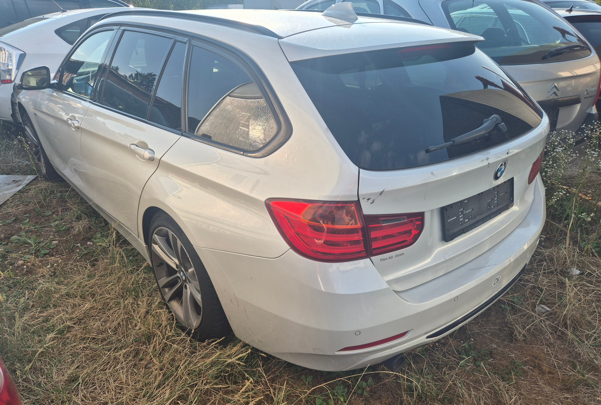 BMW 320d Touring Modern Line Steptronic-image-6