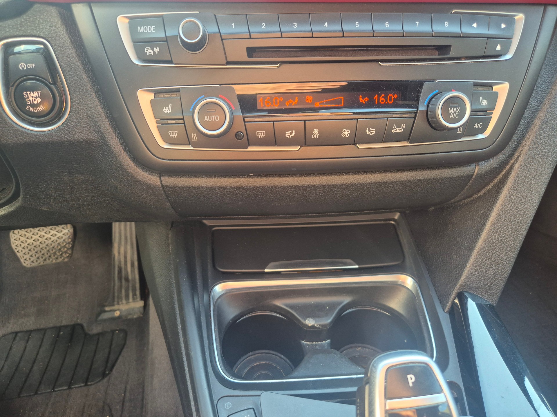 BMW 320d Touring Modern Line Steptronic-image-8