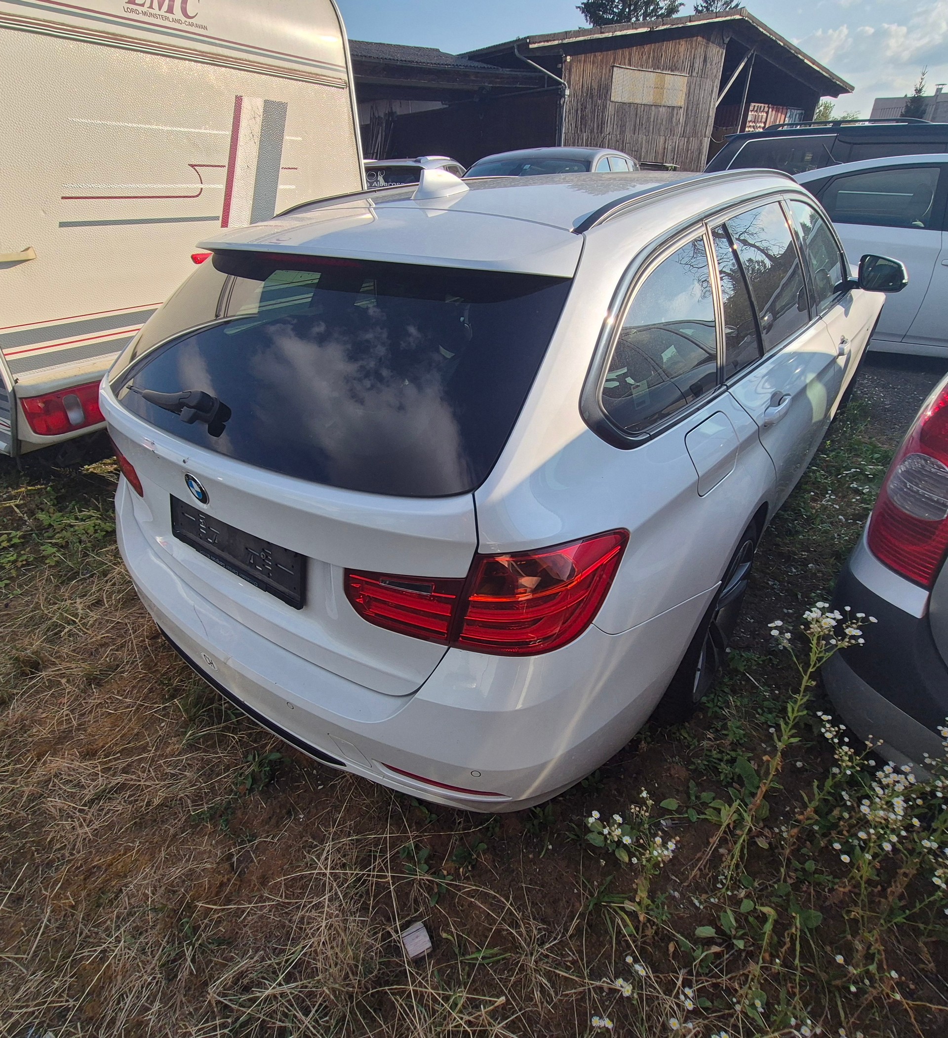 BMW 320d Touring Modern Line Steptronic-image-5