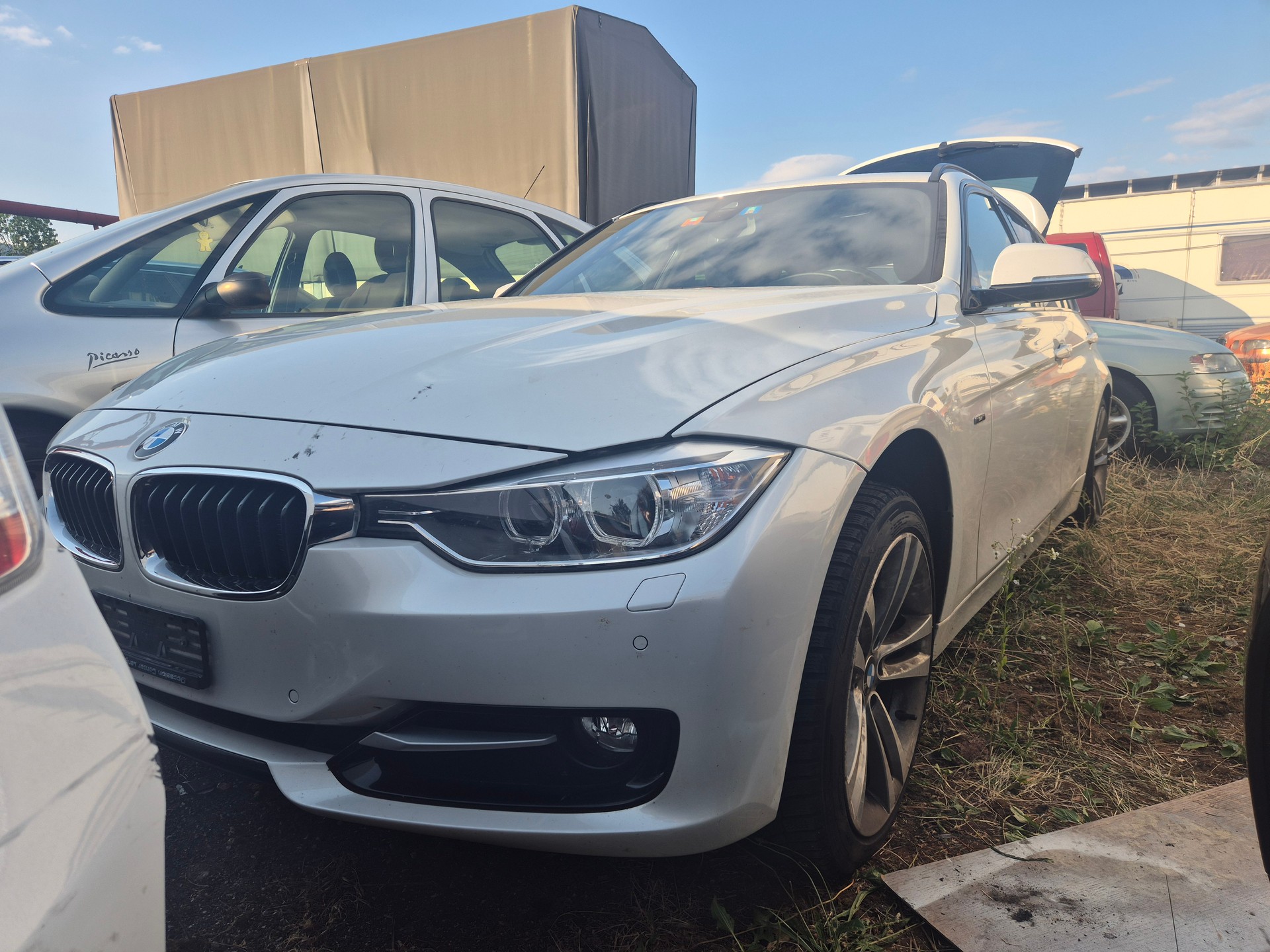 BMW 320d Touring Modern Line Steptronic-image-0