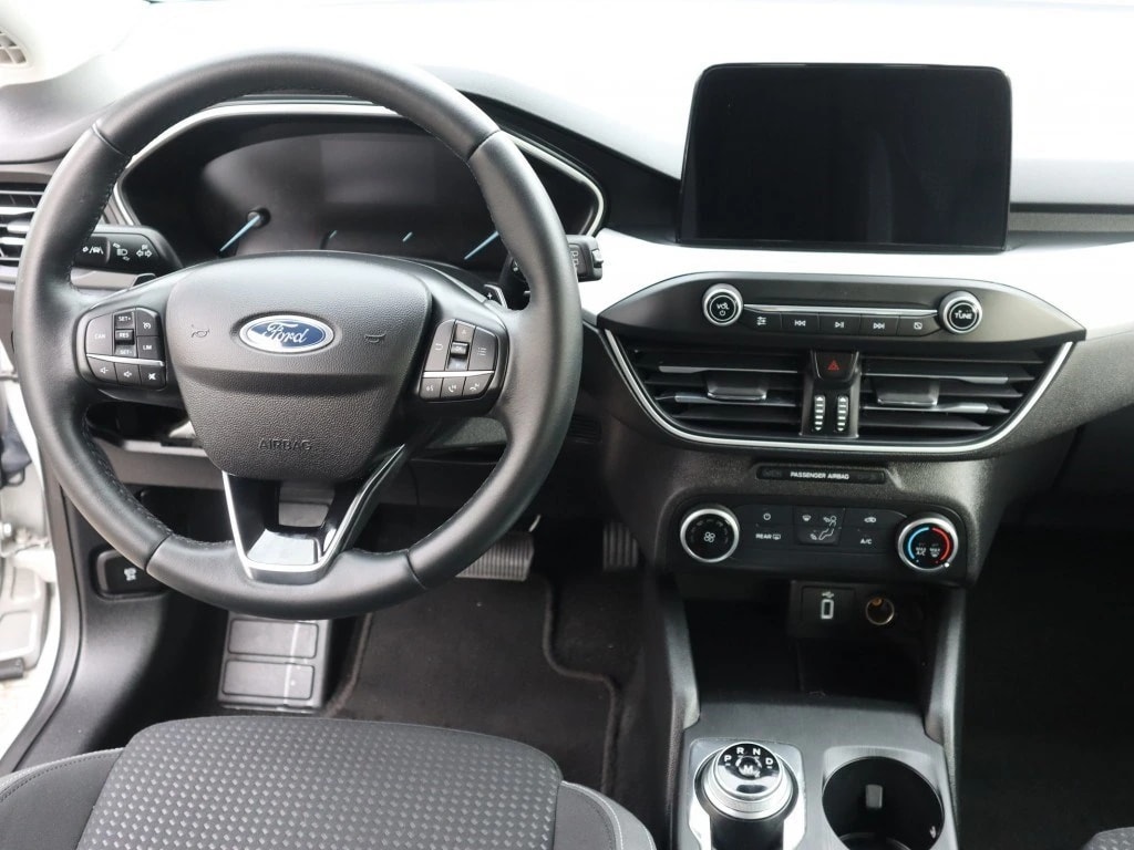 FORD Focus 1.5 TDCi Trend Automatic ** Navigation ** Parc D.Control v+h ** Klimaanlage ** Tempomat **-image-9