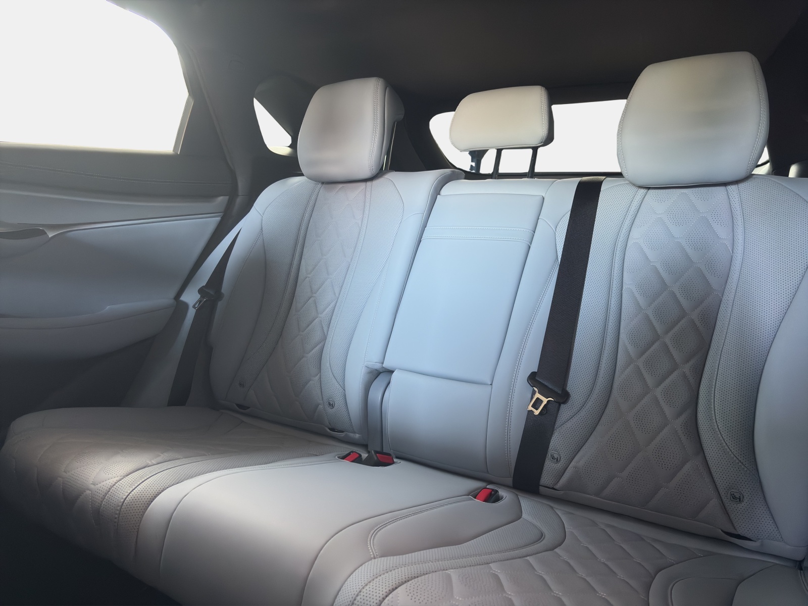 BYD Sealion 7 91.3kWh/530 Excellence AWD-image-10