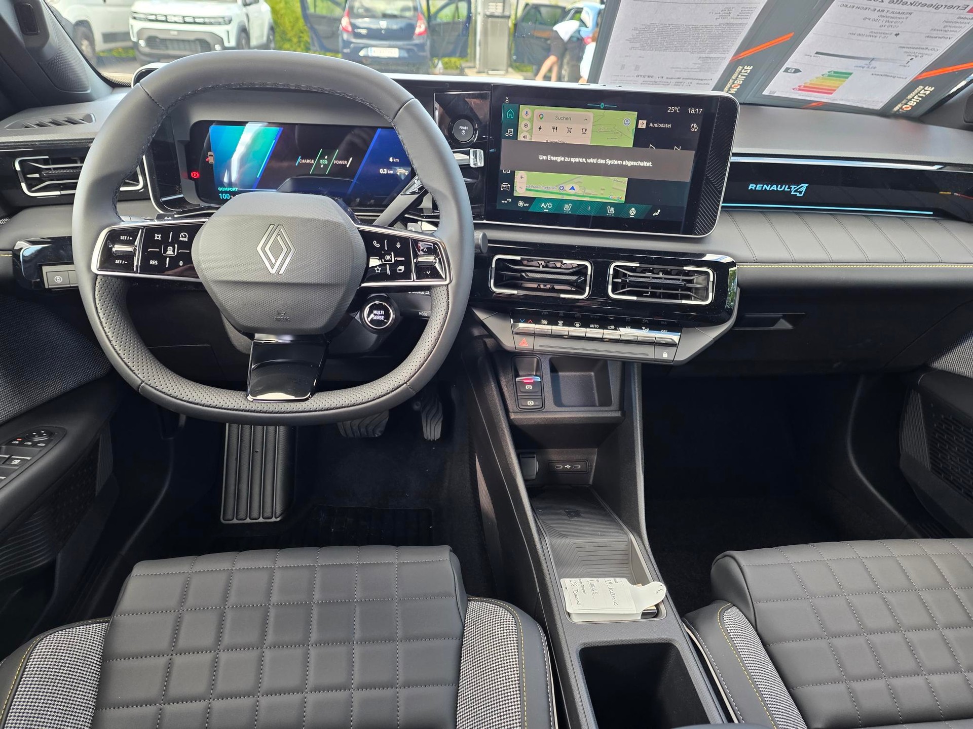 RENAULT R4 E-Tech Comfort Range iconic-image-6