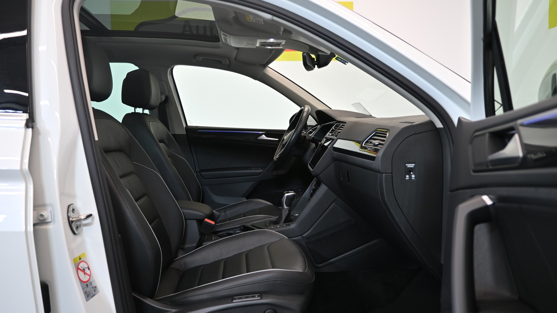 VW Tiguan 1.4TSI PHEV Elegance DSG-image-3