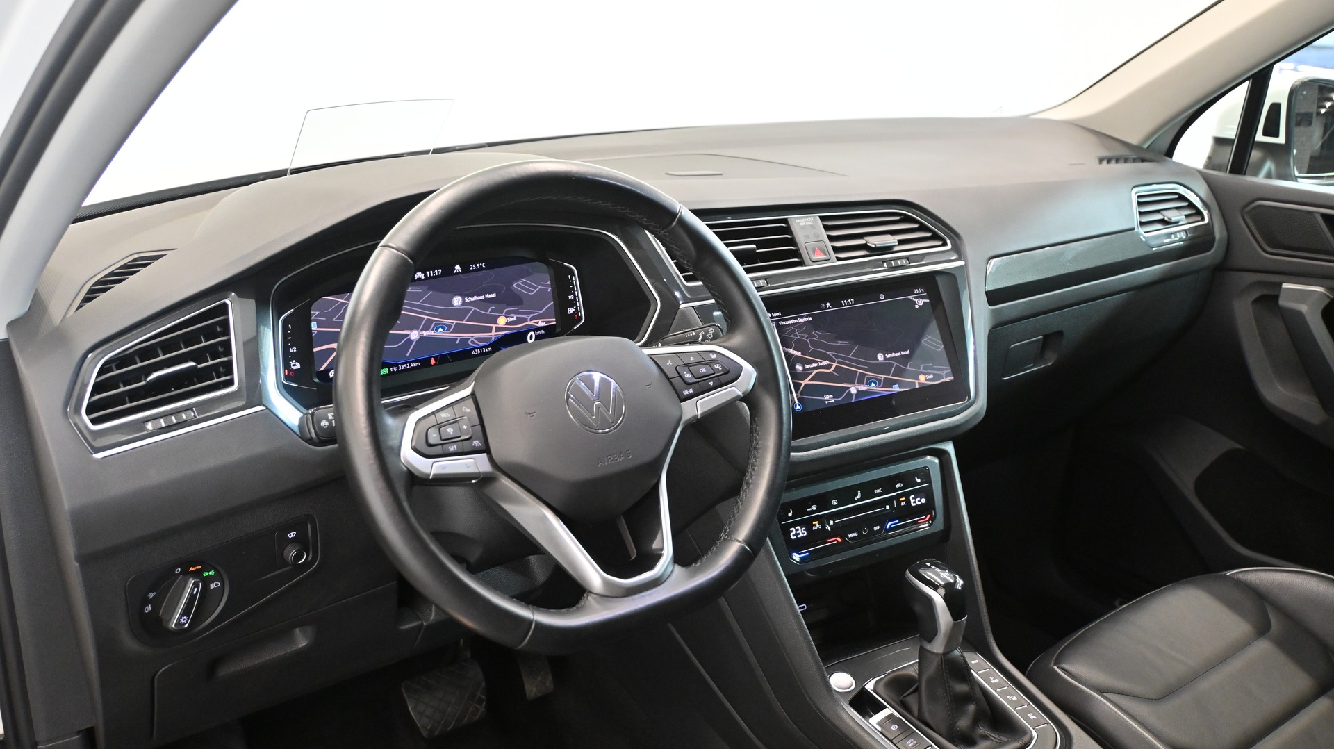 VW Tiguan 1.4TSI PHEV Elegance DSG-image-2