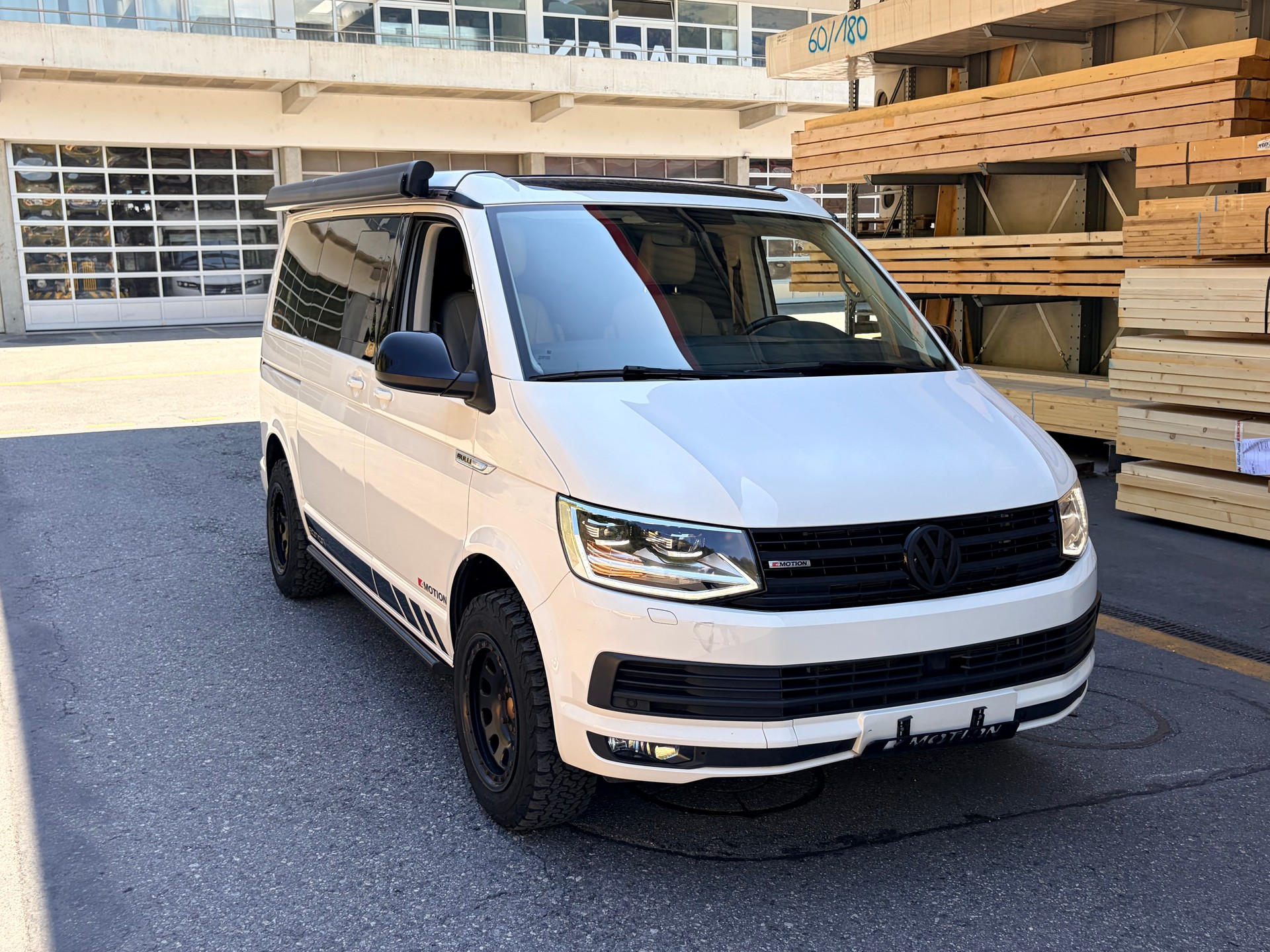 VW T6 California 3000 2.0 TDI 199 Ocean Ed. DSG 4m-image-2
