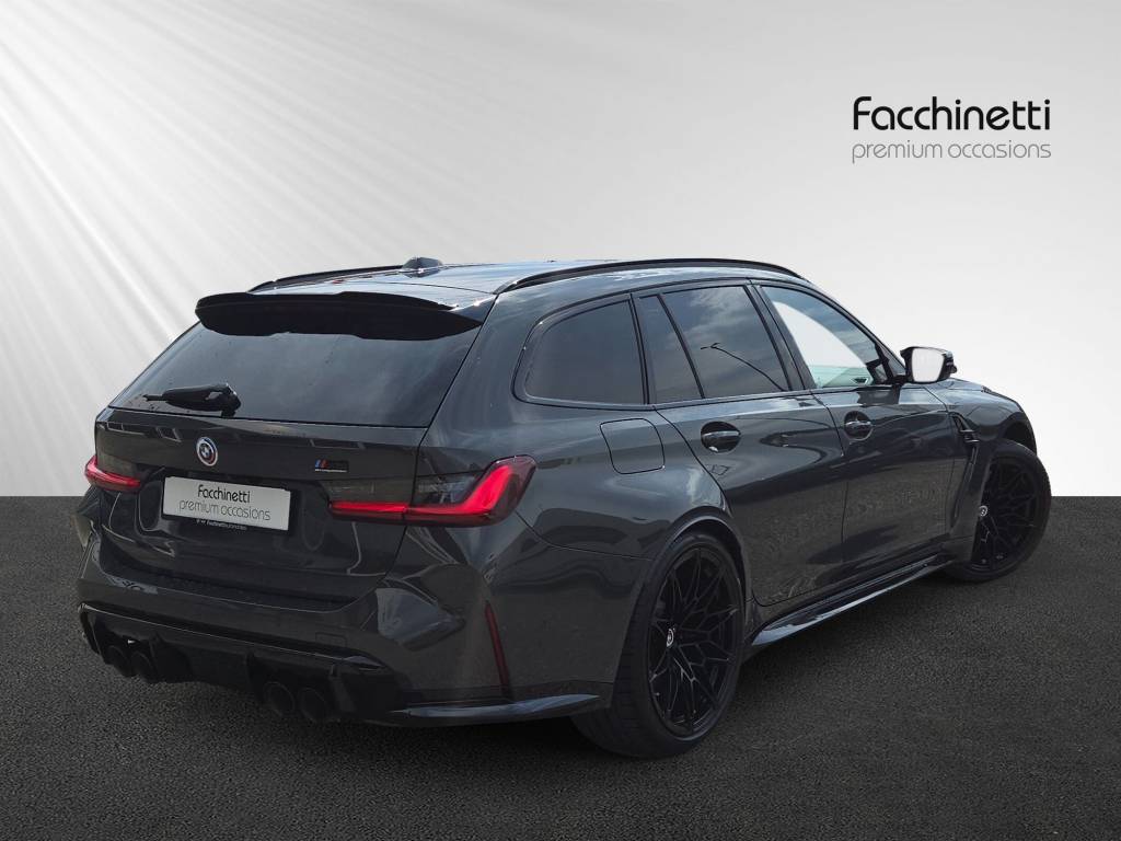 BMW M3 Touring xDrive Competition M-showroom-element-3