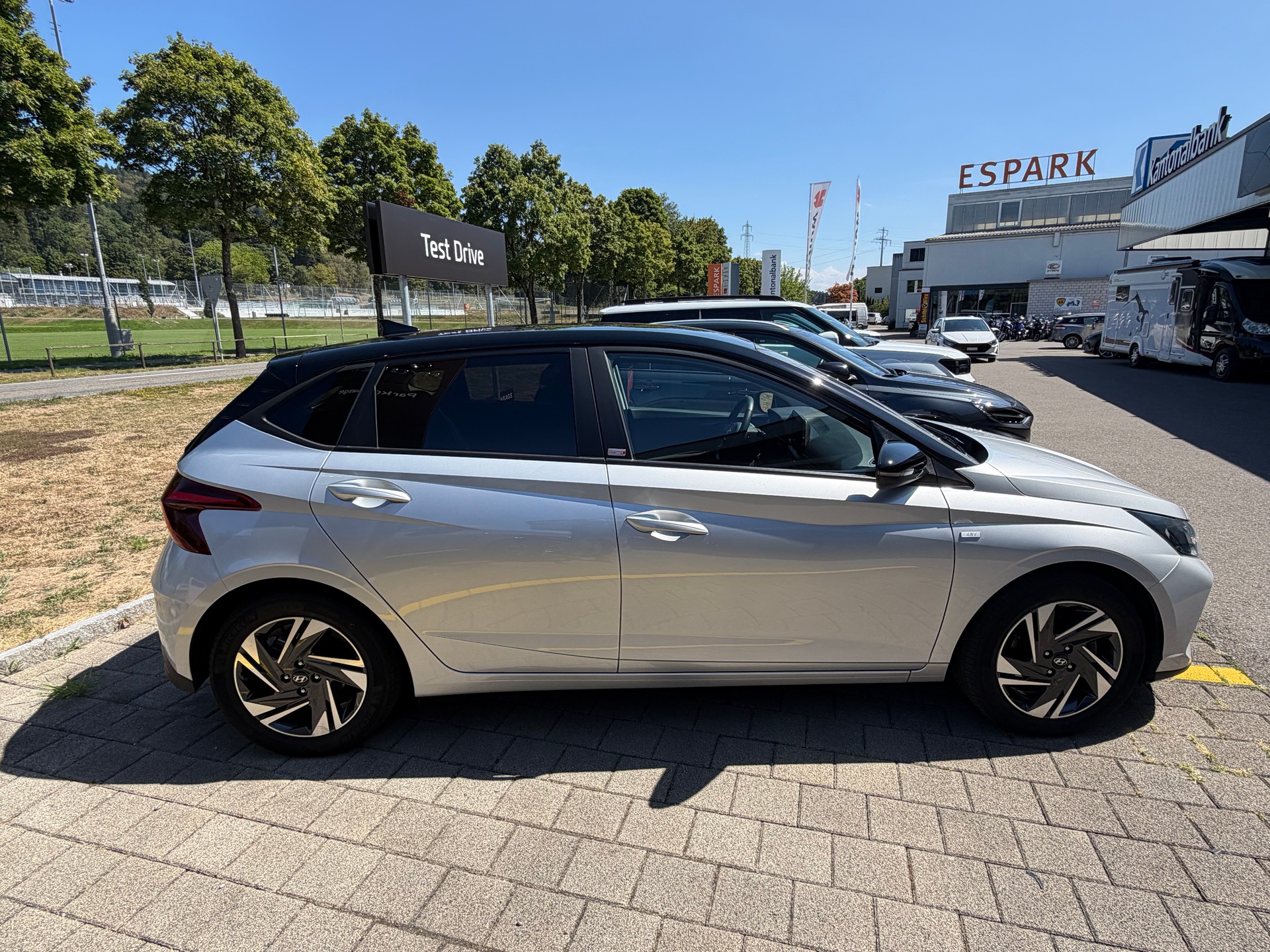 HYUNDAI i20 1.0 T-GDi Amplia 48V MH DCT-image-4