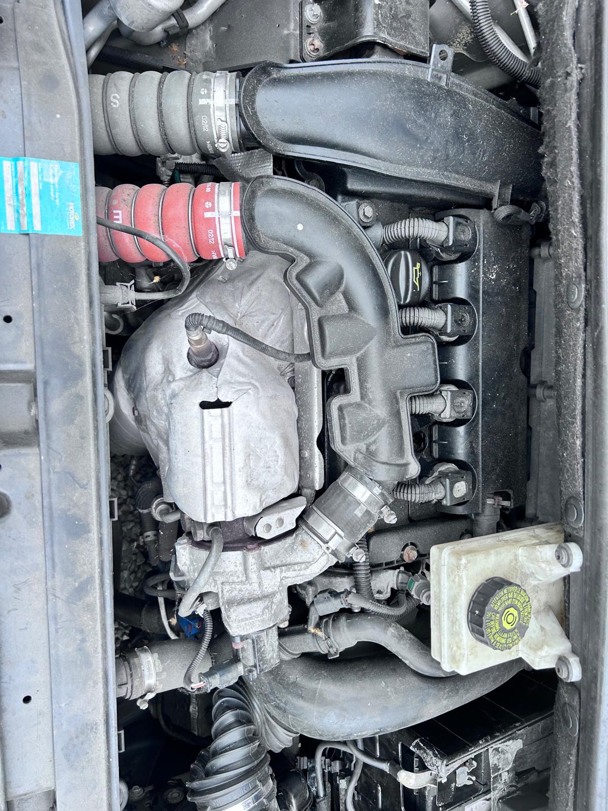 CITROEN C4 Picasso 1.6i 16V THP Swiss Style EGS6-image-13