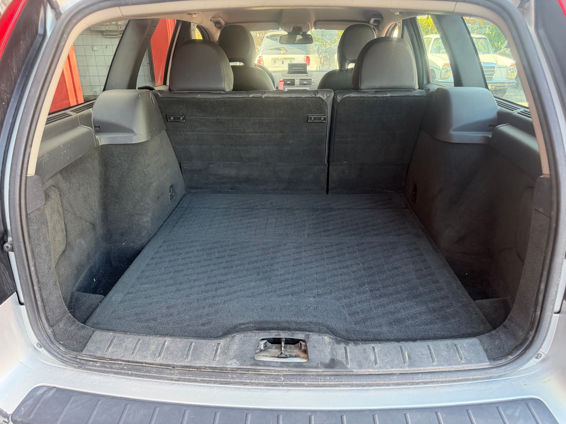 VOLVO V50 T5 AWD Momentum-image-10