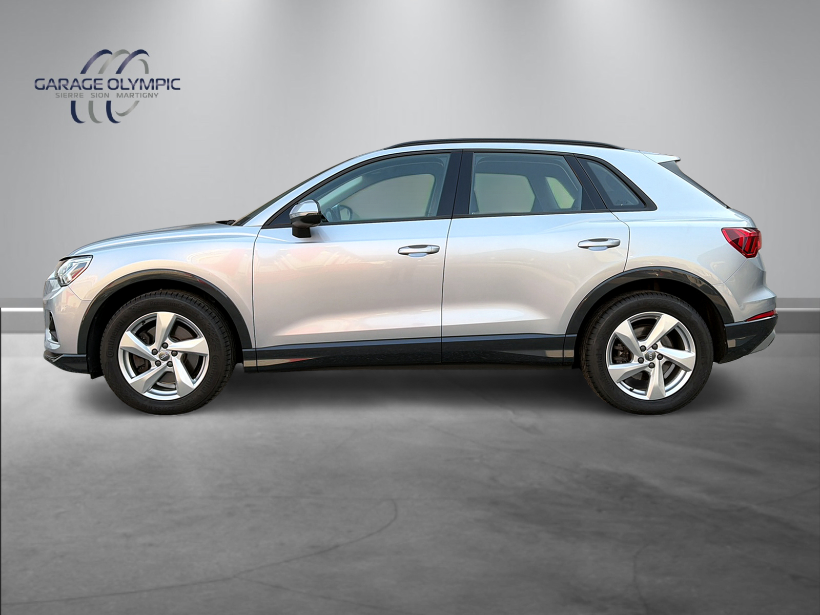 AUDI Q3 40 TFSI advanced quattro S-tronic-showroom-element-2