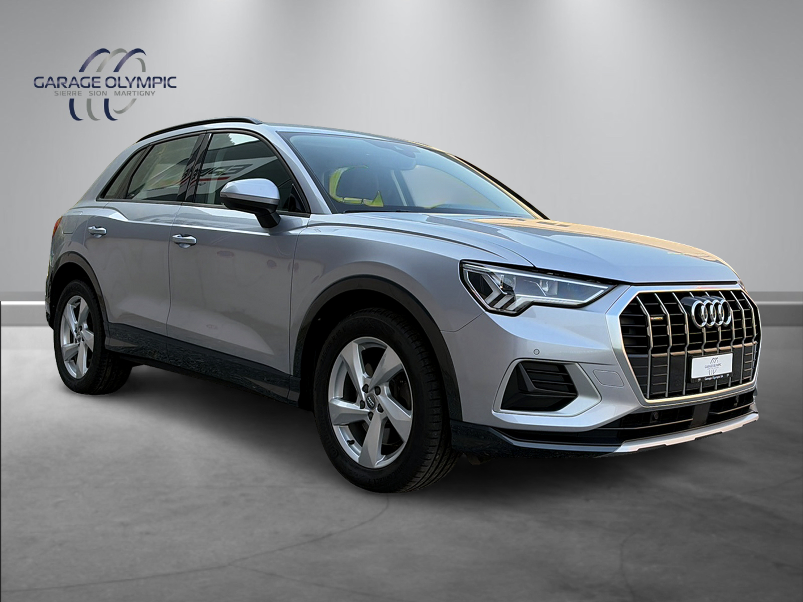 AUDI Q3 40 TFSI advanced quattro S-tronic-image-14