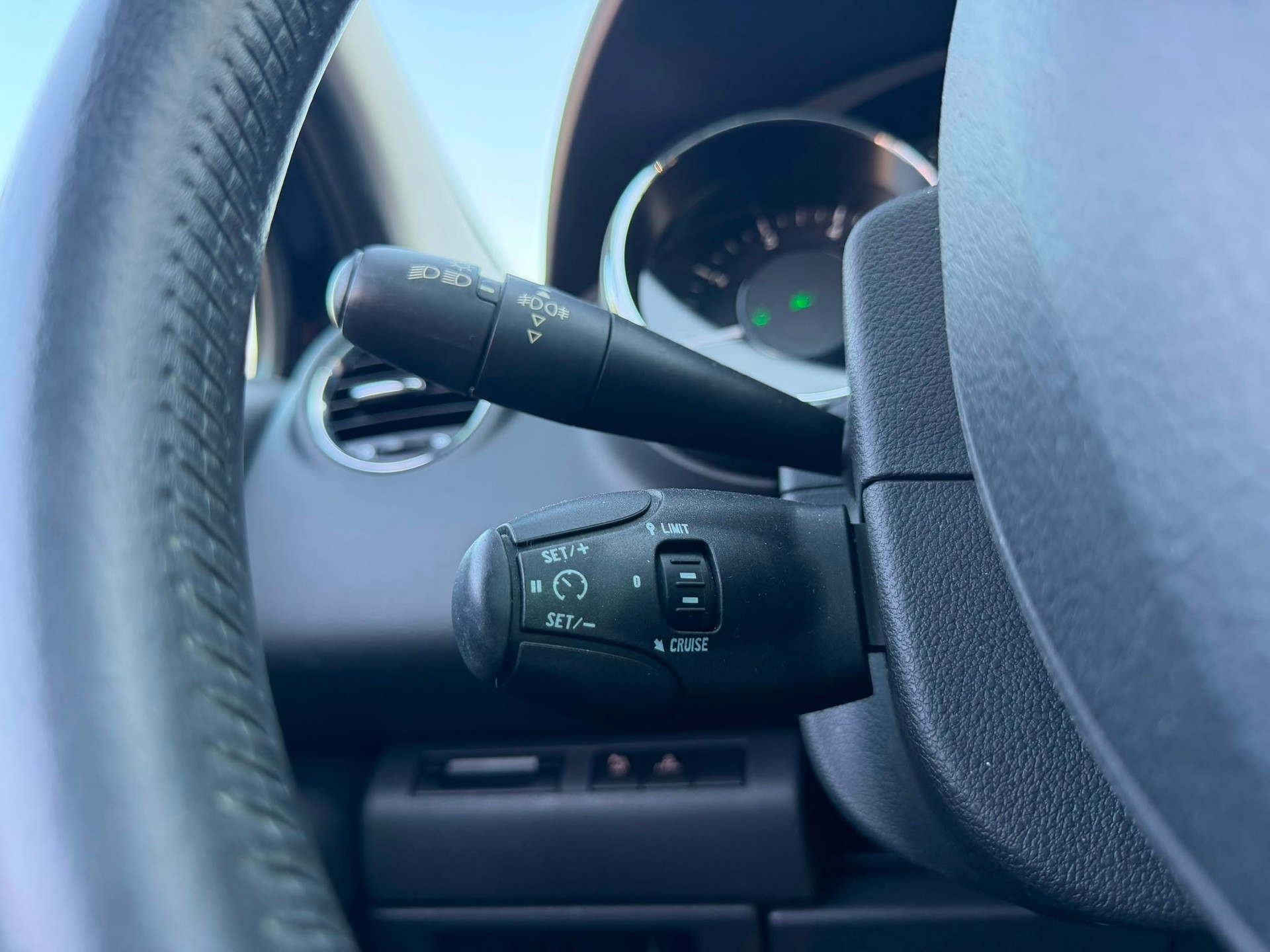 PEUGEOT 3008 1.6 16V T Sport Pack Tiptronic-image-9