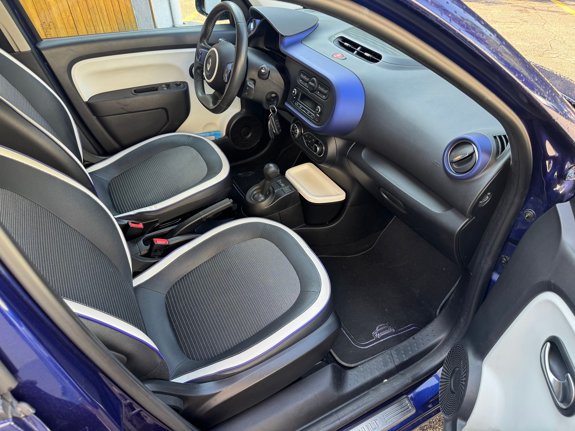 RENAULT Twingo 0.9 Intens EDC-image-7