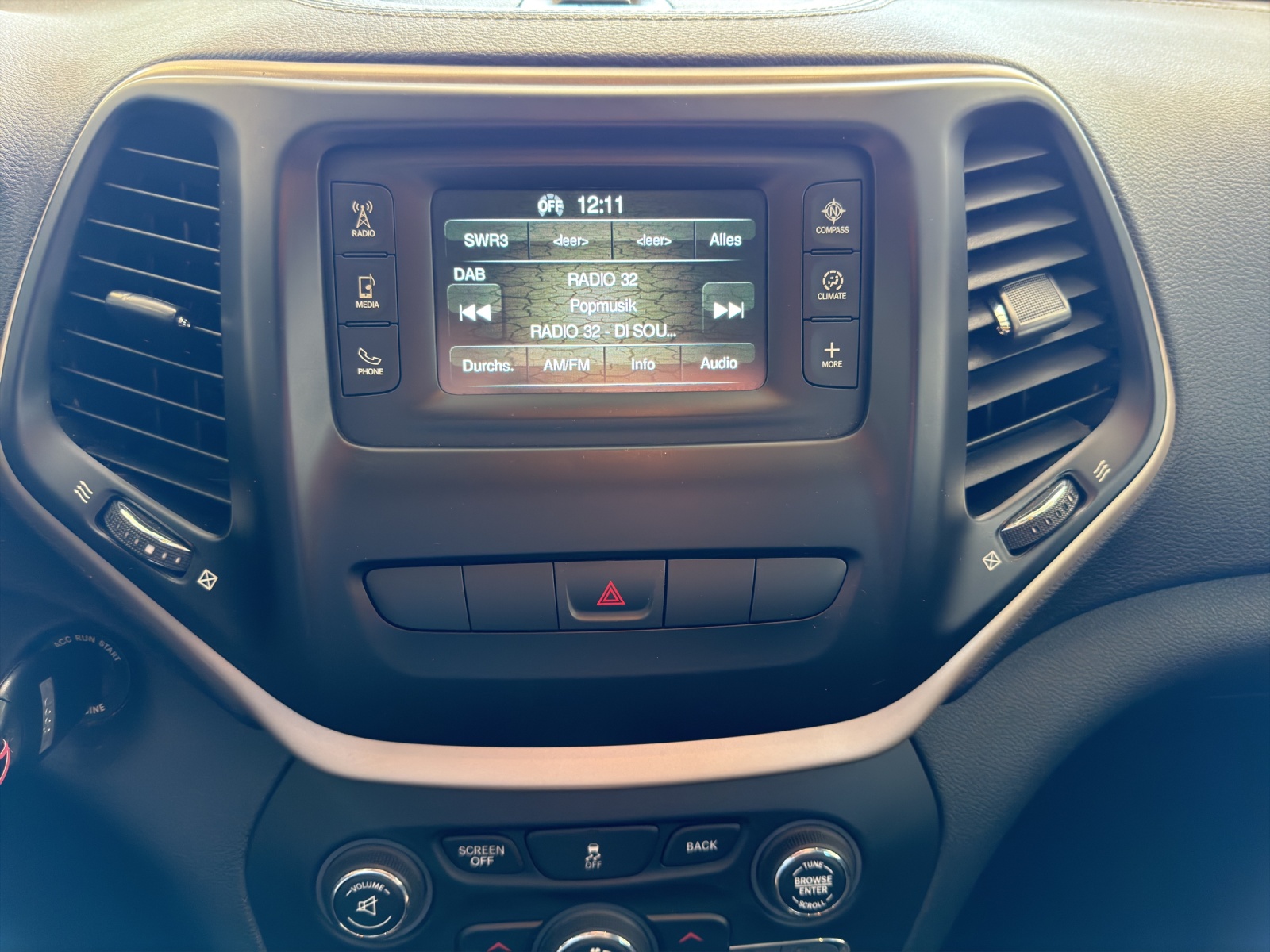 JEEP CHEROKEE-image-21