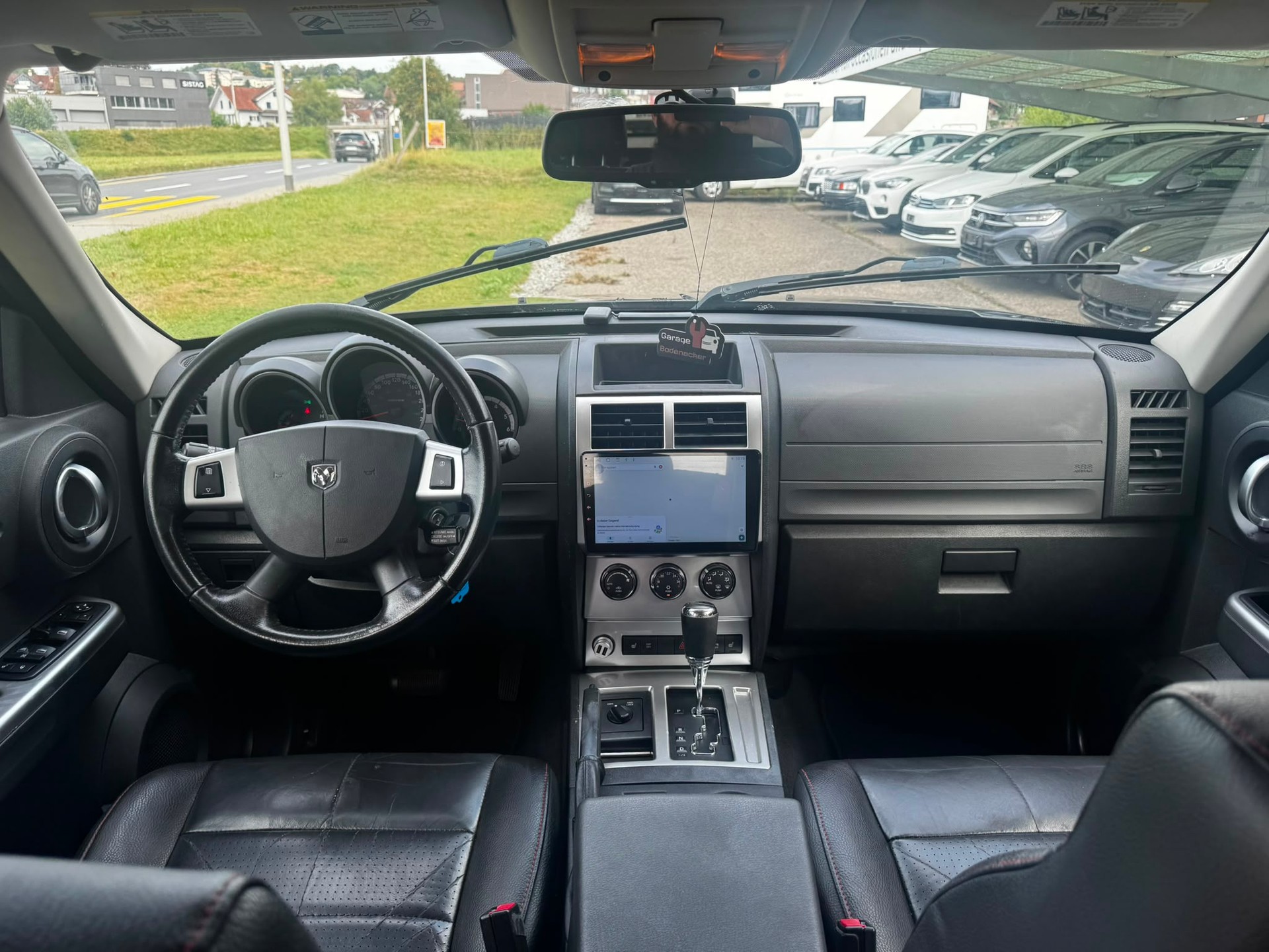 DODGE Nitro 2.8 CRD Blackline Automatic-image-9