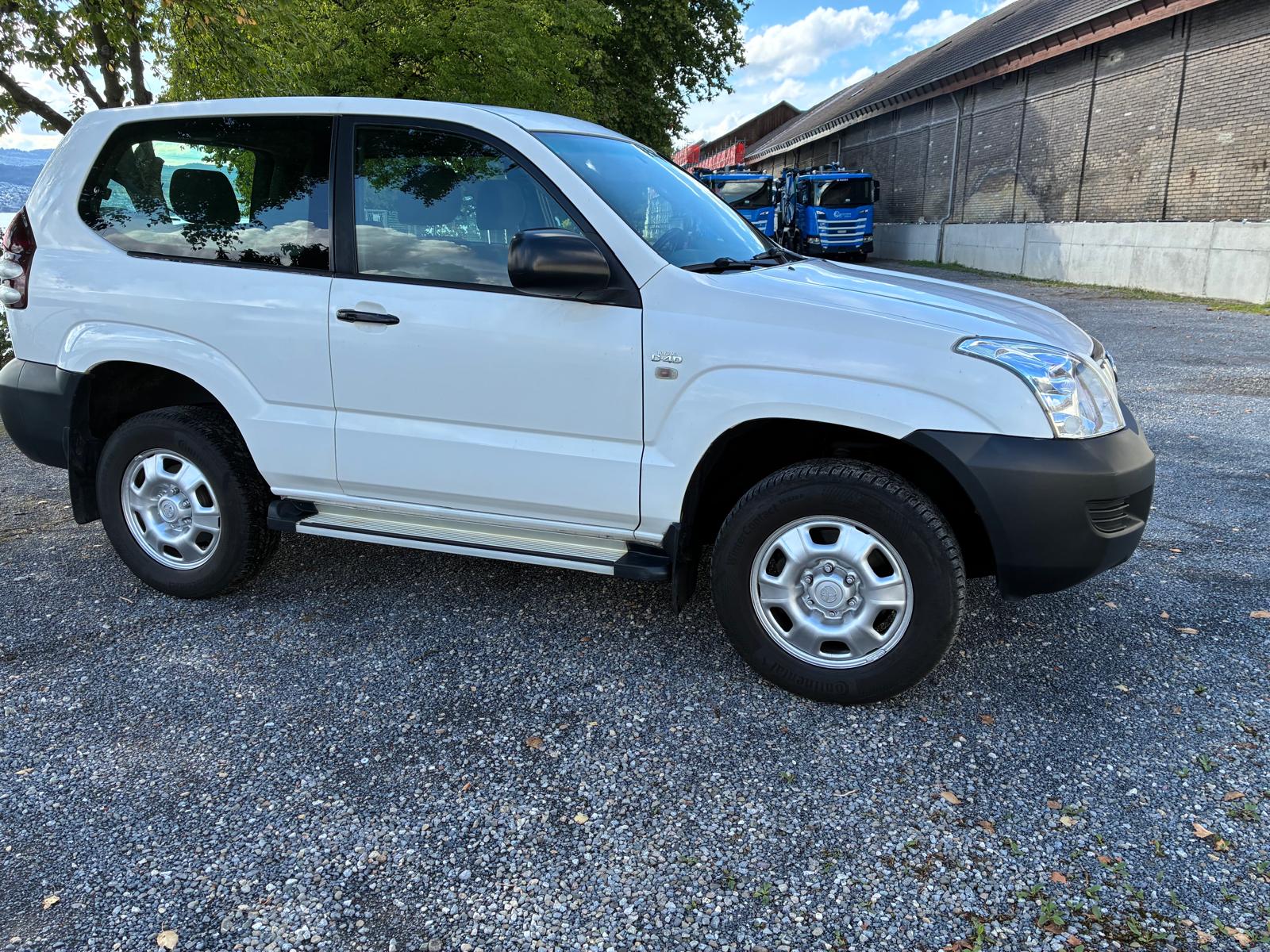 TOYOTA Land Cruiser 3.0 TD Linea Terra-image-6