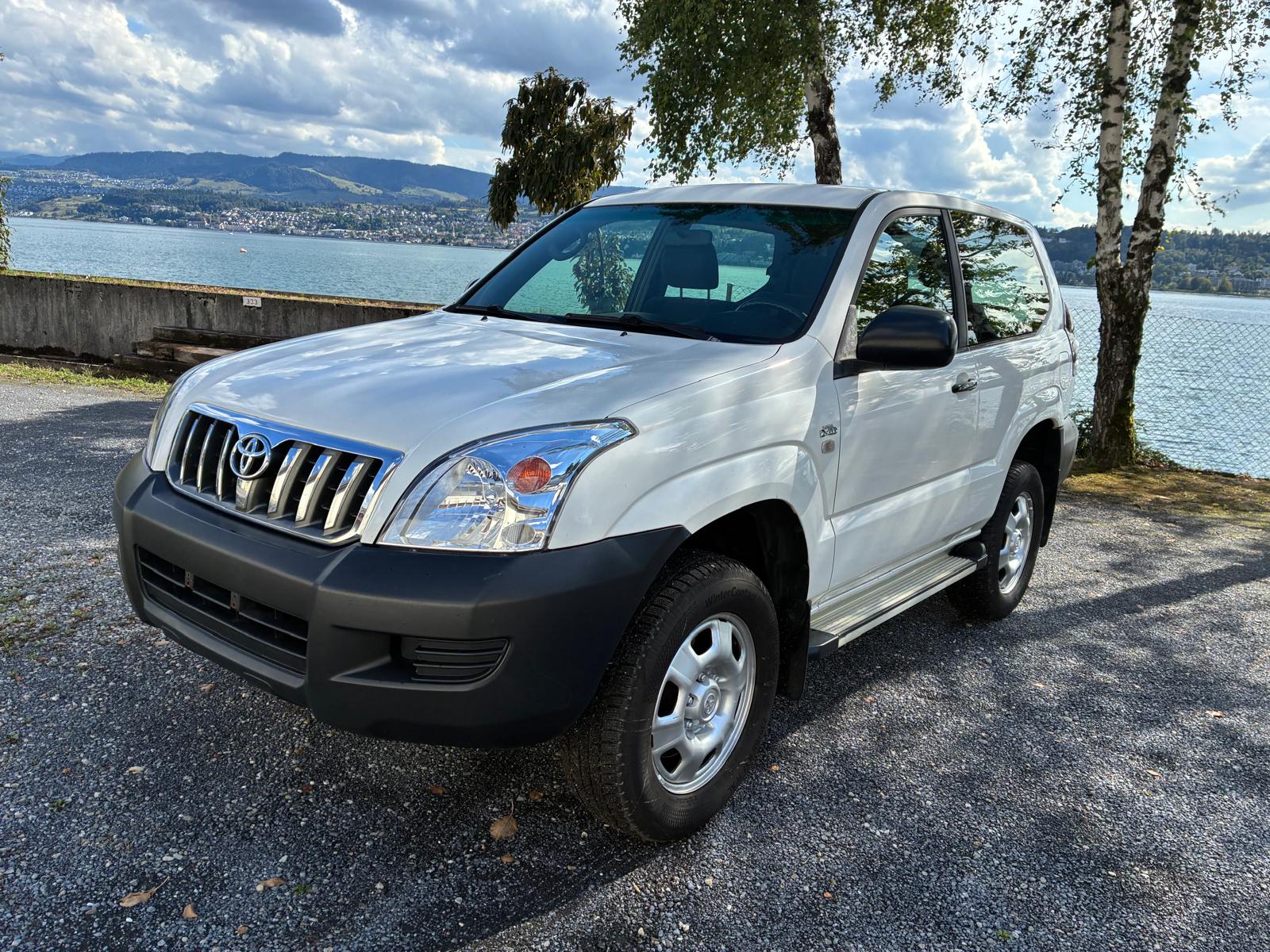 TOYOTA Land Cruiser 3.0 TD Linea Terra-image-0