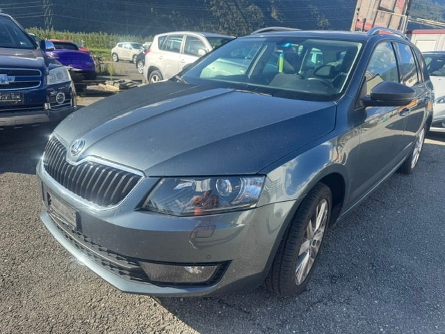 SKODA Octavia Combi 1.8 TSI Swiss Edition 4x4 DSG-image-0