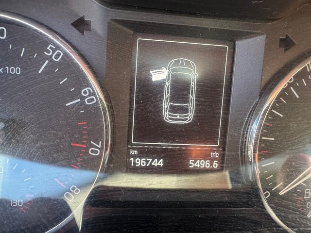 SKODA Octavia Combi 1.8 TSI Swiss Edition 4x4 DSG-image-10