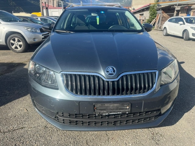 SKODA Octavia Combi 1.8 TSI Swiss Edition 4x4 DSG-image-8