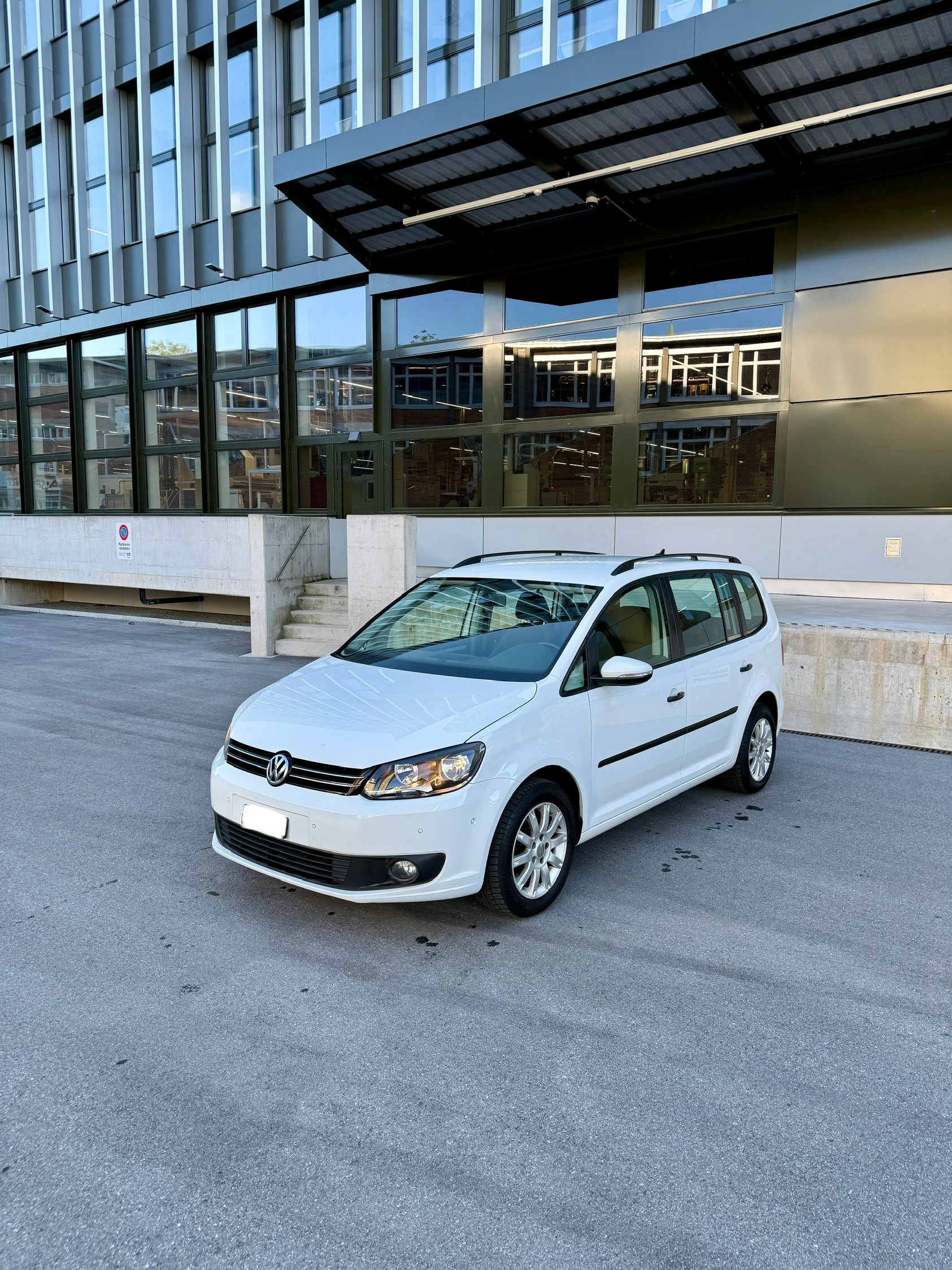 VW Touran 1.6 TDI BMT Comfortline DSG-image-0
