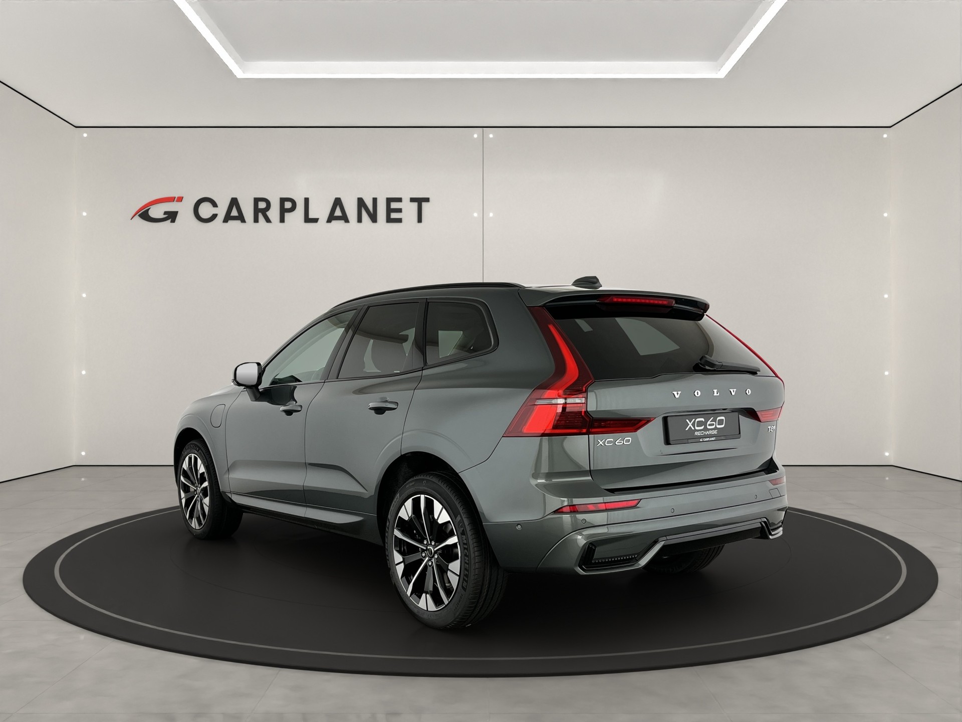 VOLVO XC60 2.0 T8 TE Ultra Dark eAWD-image-3