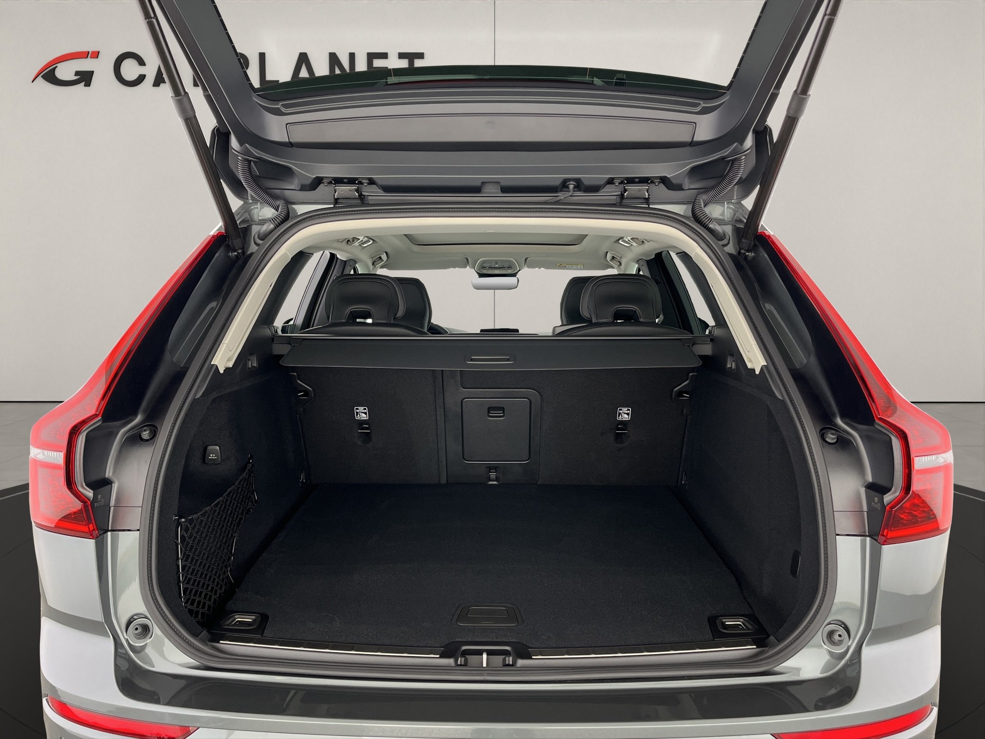 VOLVO XC60 2.0 T8 TE Ultra Dark eAWD-image-5