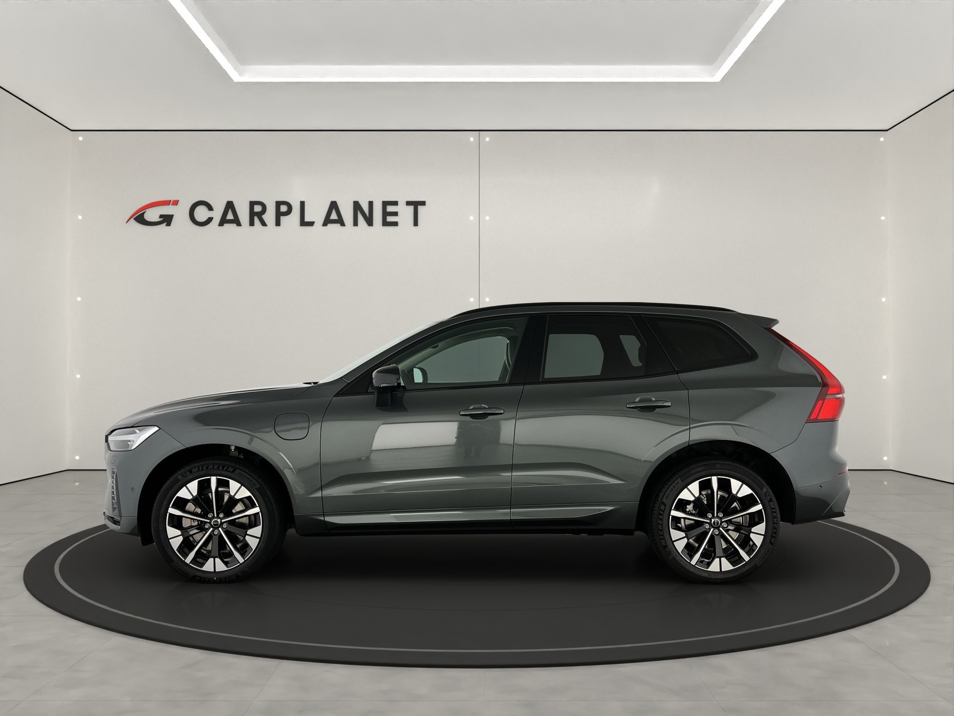 VOLVO XC60 2.0 T8 TE Ultra Dark eAWD-image-2