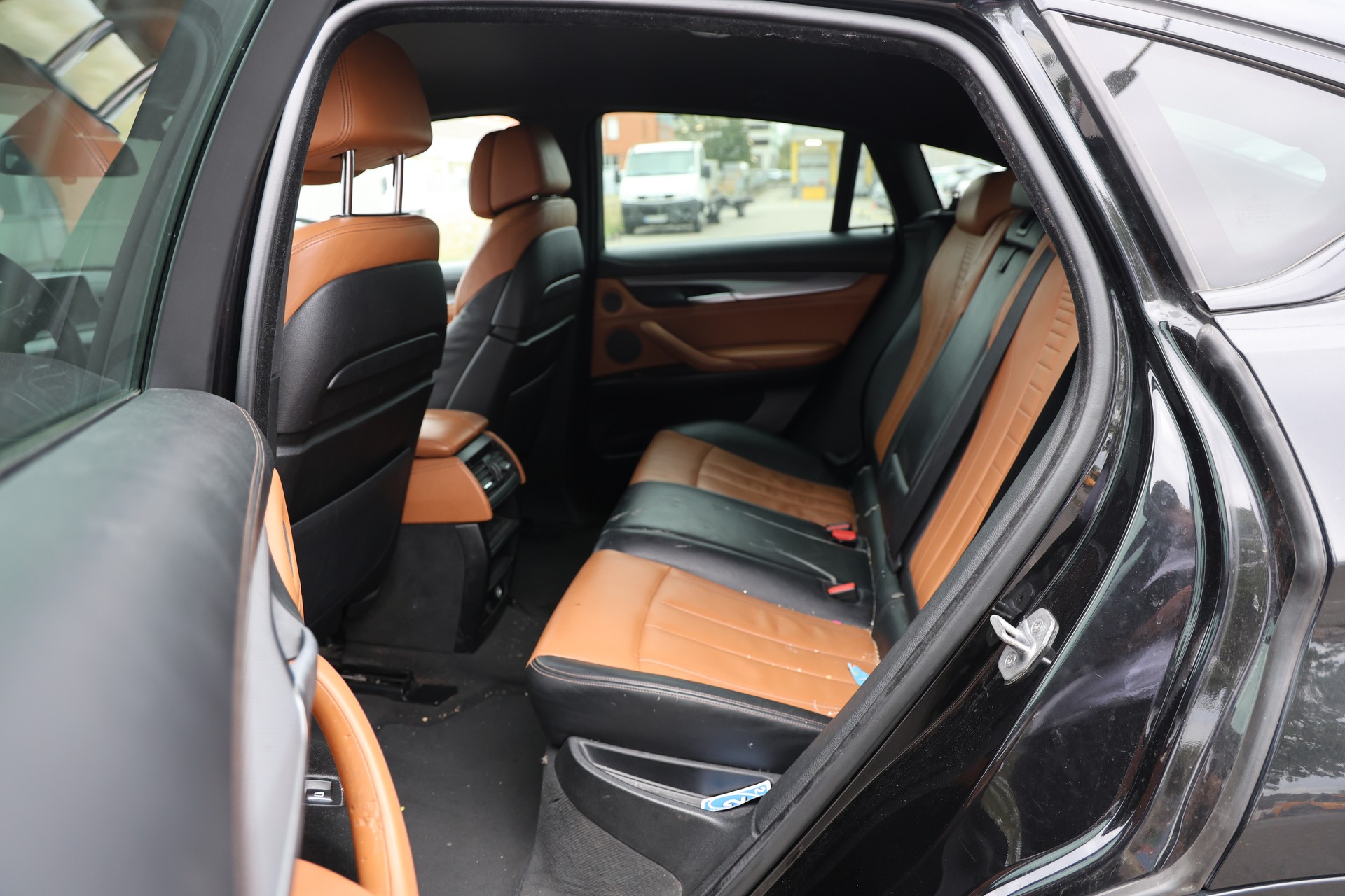 BMW X6 M50d-image-6