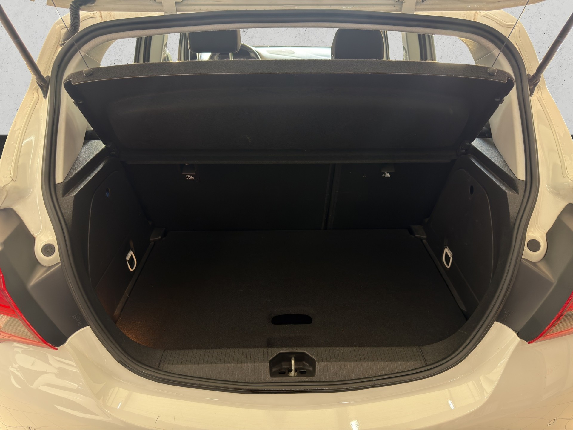 OPEL Corsa 1.4 eTEC Cosmo-image-10
