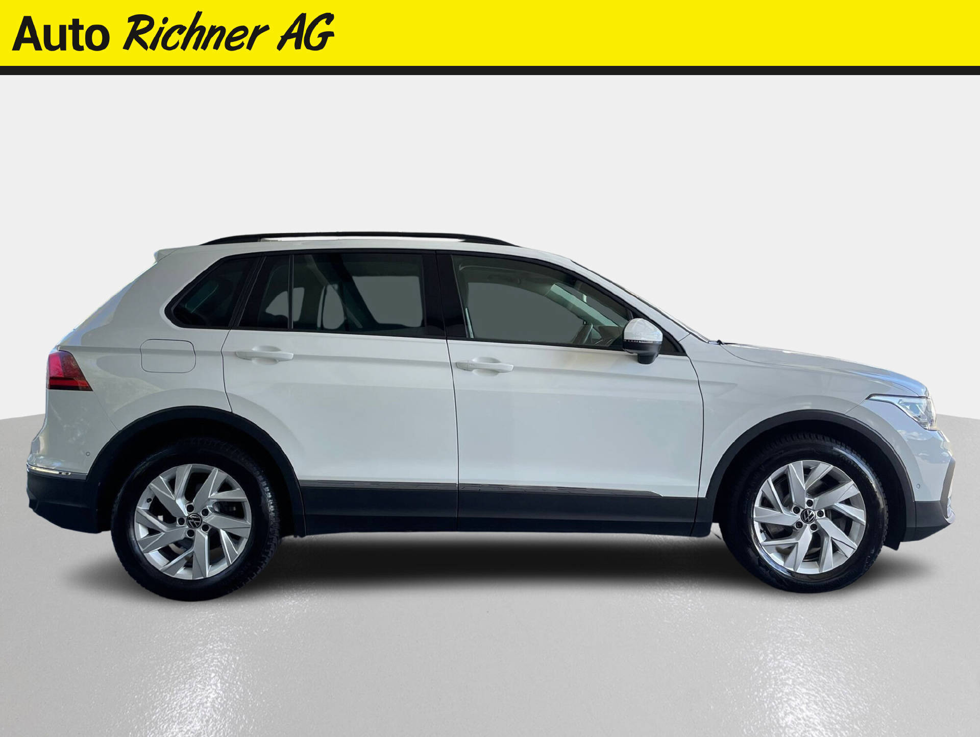 VW Tiguan 2.0 TSI Life DSG-image-2