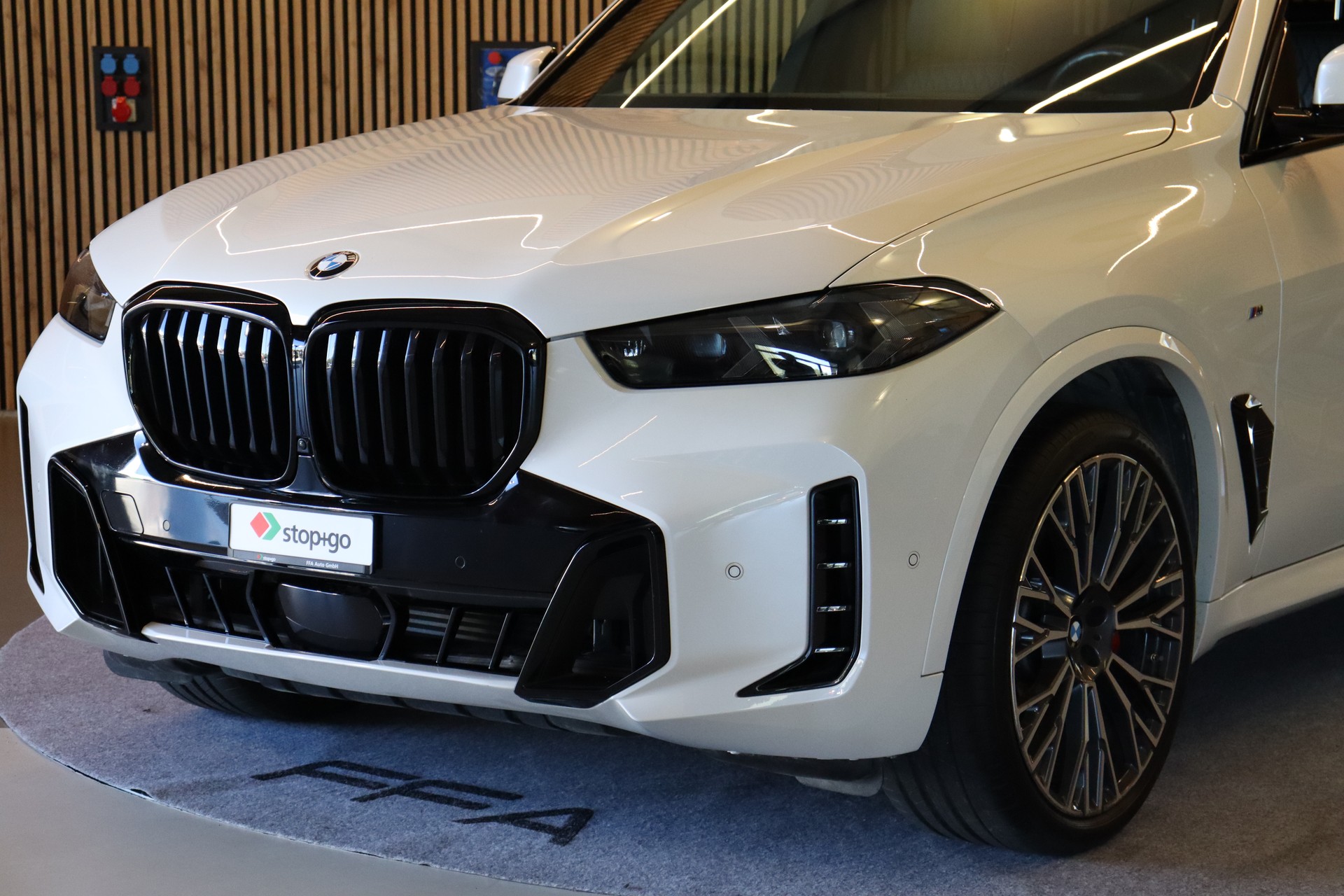 BMW X5 30d xDrive Pack M Sport Pro-image-1