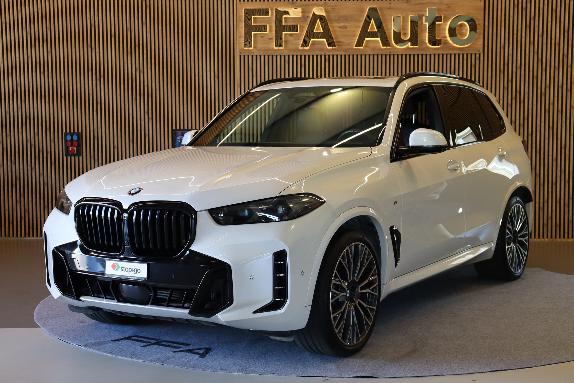 BMW X5 30d xDrive Pack M Sport Pro-image-0