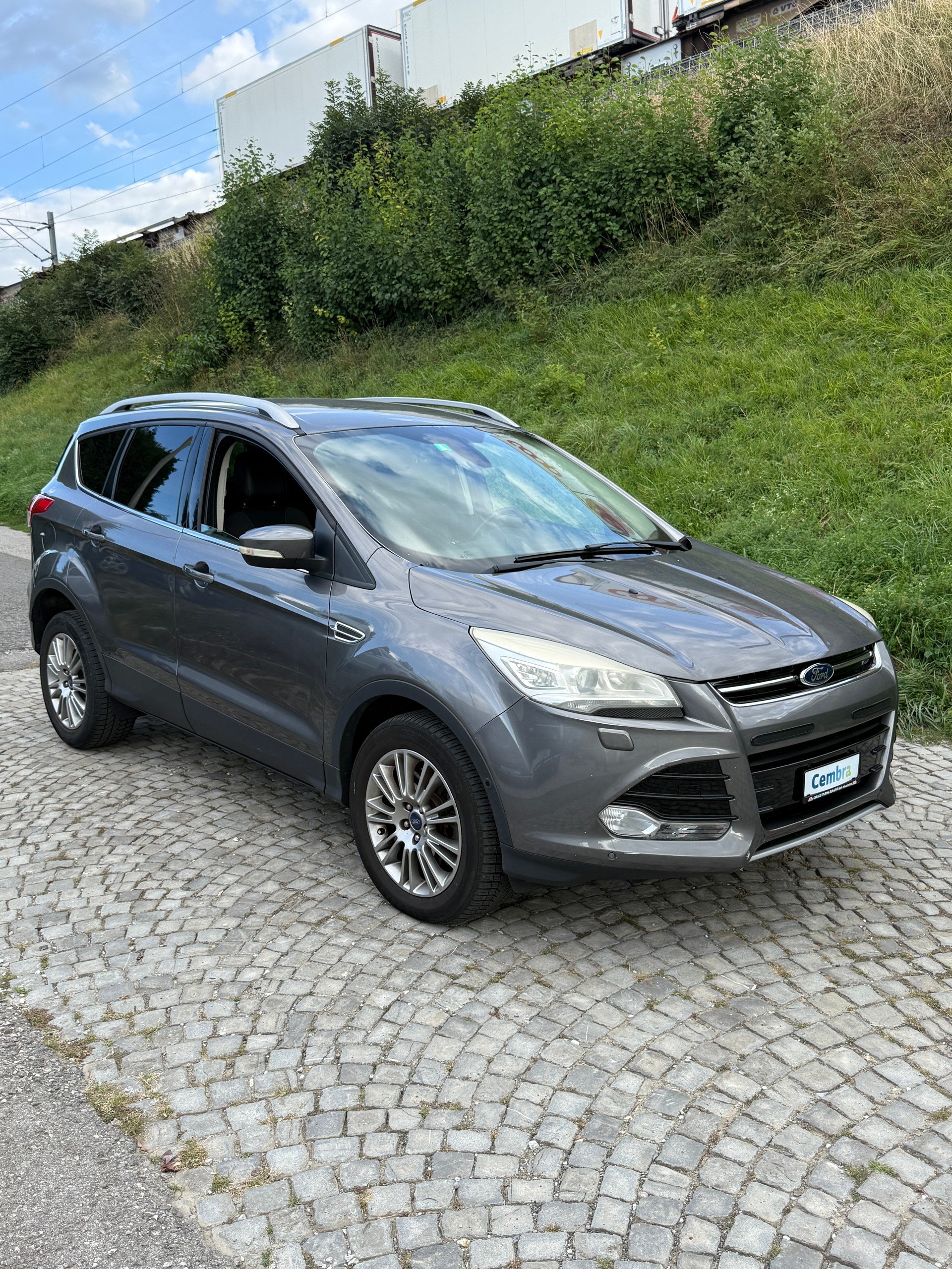 FORD Kuga 2.0 TDCi Carving 4WD PowerShift-image-4