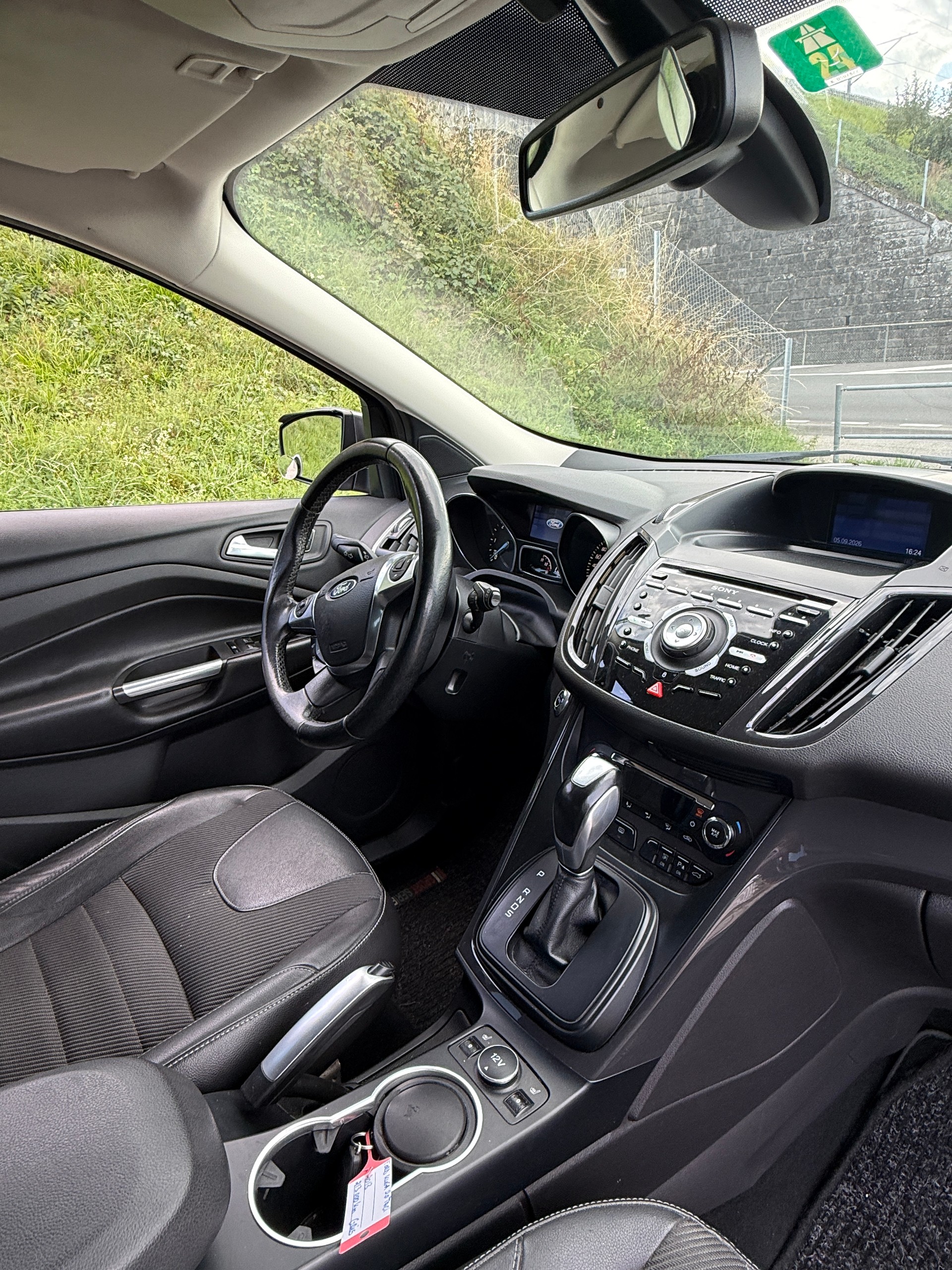 FORD Kuga 2.0 TDCi Carving 4WD PowerShift-image-7