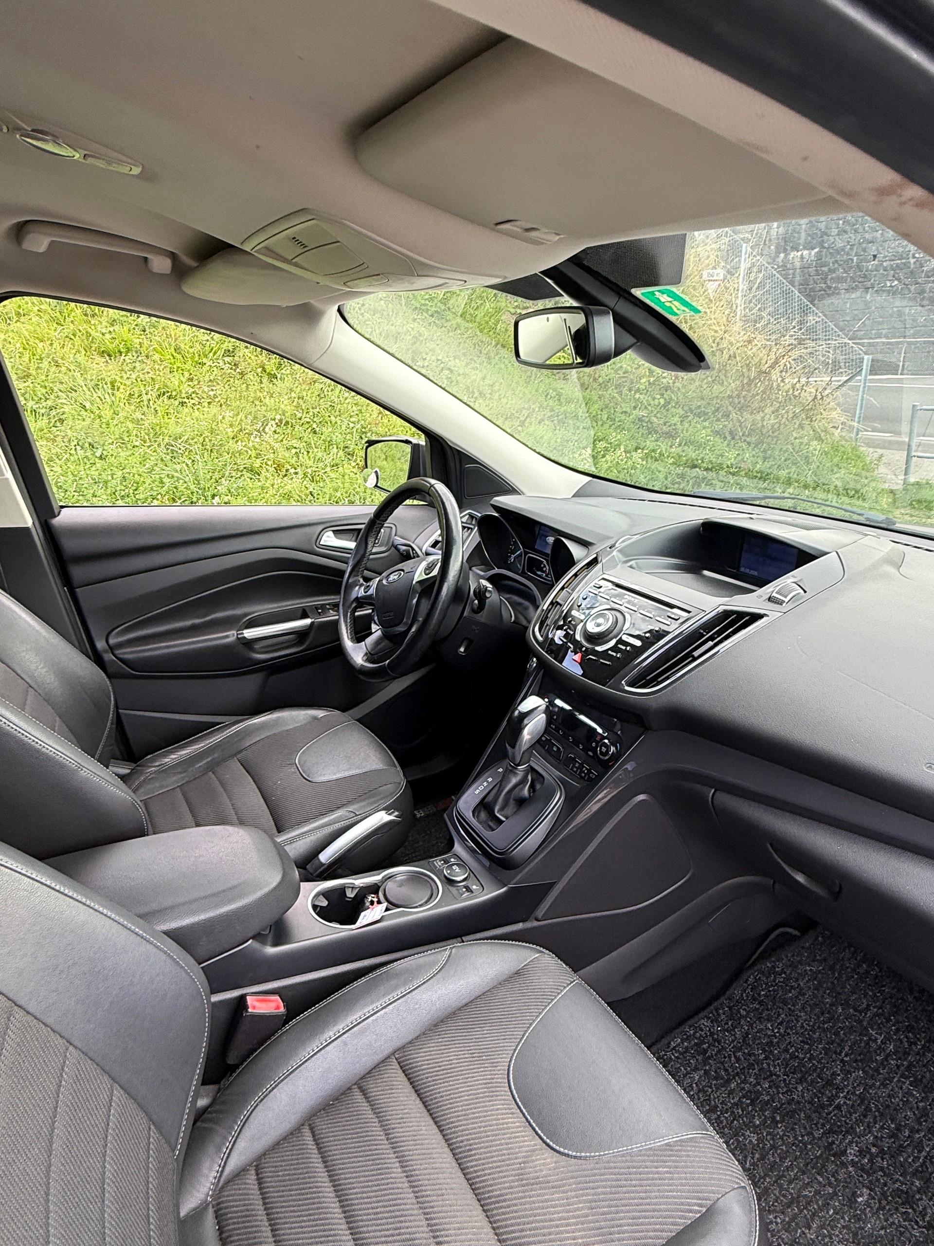 FORD Kuga 2.0 TDCi Carving 4WD PowerShift-image-6