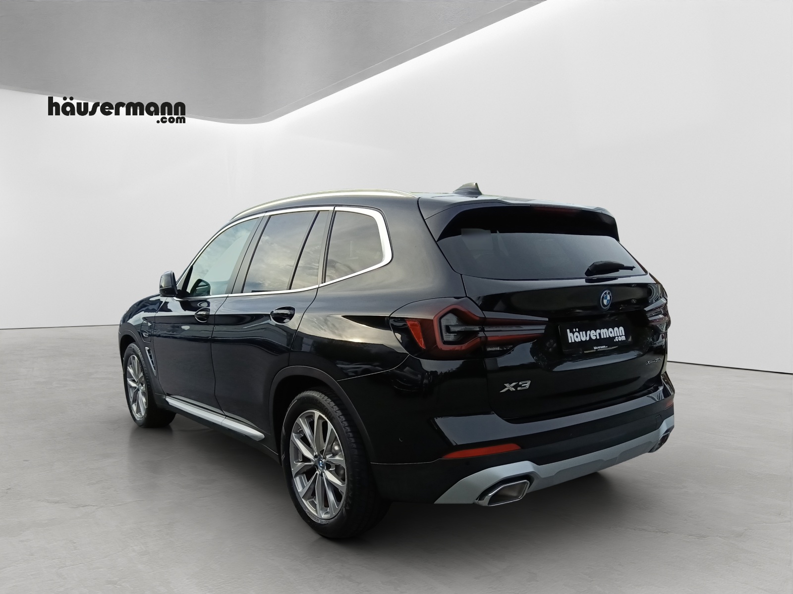 BMW X3 G01 X3 30e xDrive-showroom-element-3