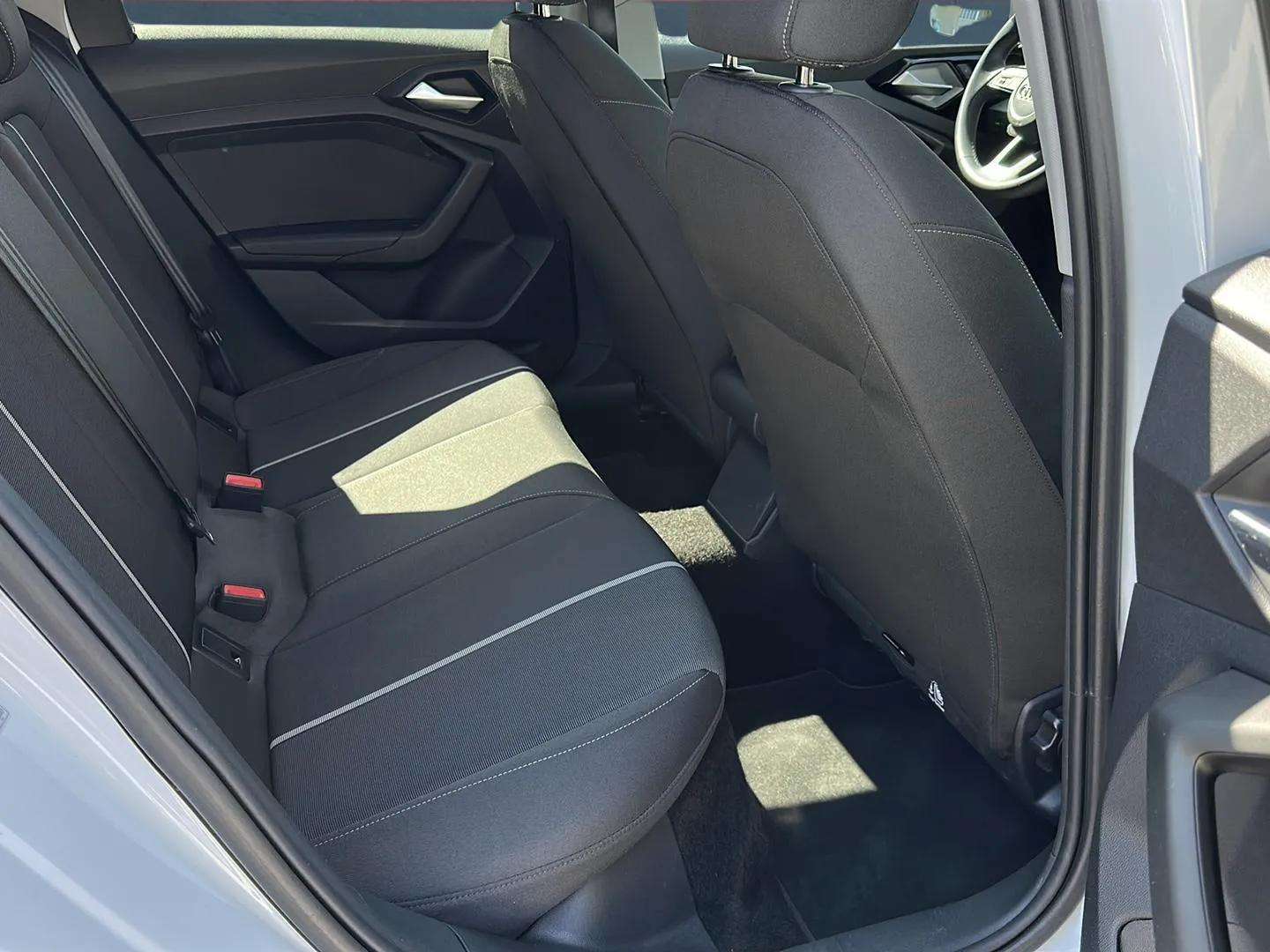AUDI A1 Sportback 30 TFSI S-tronic mit 5J Werksgarantie oder bis 100000km-image-13