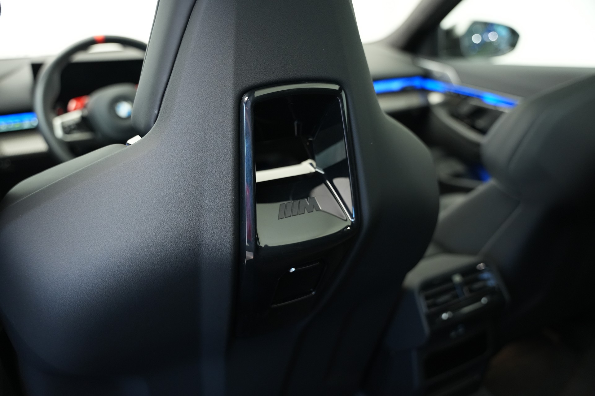 BMW M5 xDrive Touring *Brewster Green* *Keramik* *Pano* *Iconic Glow*-image-50