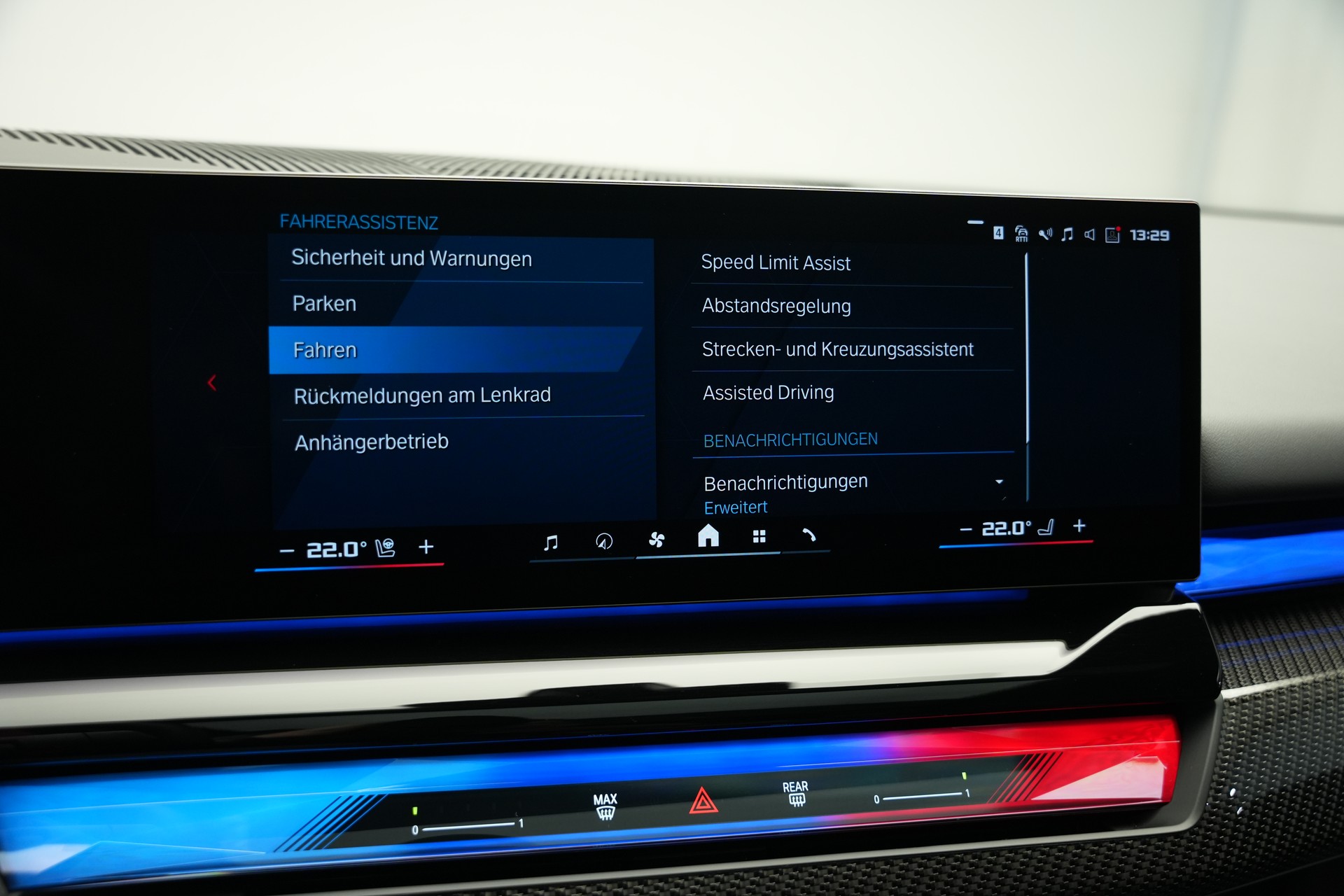 BMW M5 xDrive Touring *Brewster Green* *Keramik* *Pano* *Iconic Glow*-image-42