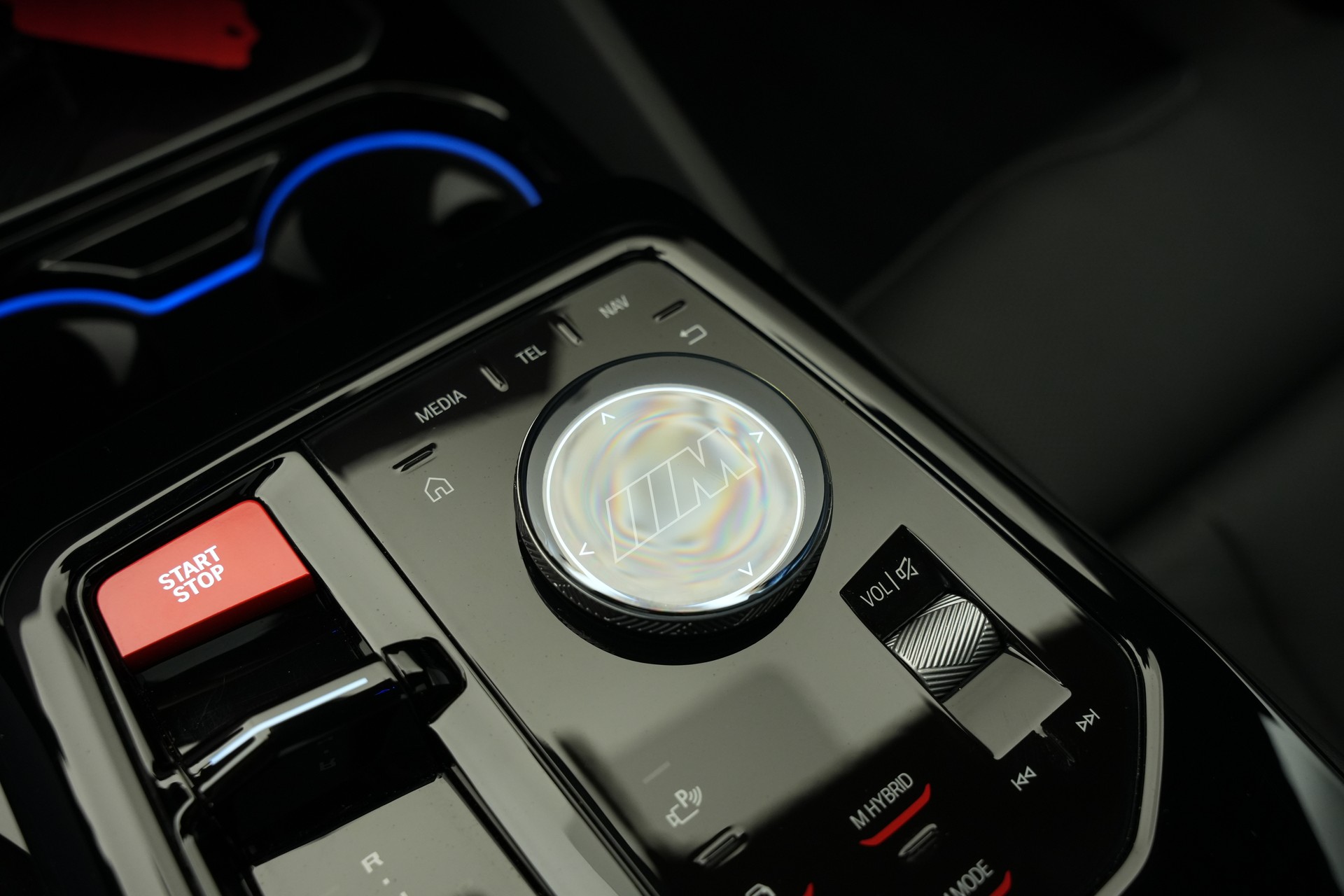 BMW M5 xDrive Touring *Brewster Green* *Keramik* *Pano* *Iconic Glow*-image-44