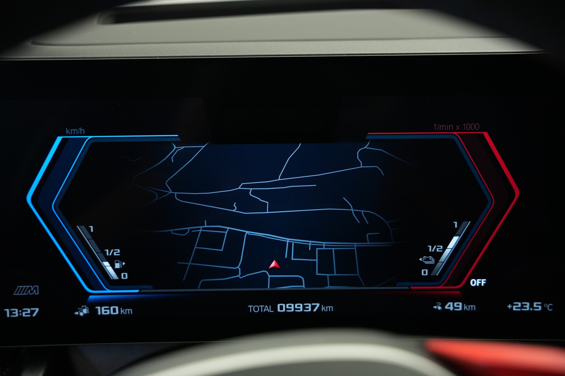 BMW M5 xDrive Touring *Brewster Green* *Keramik* *Pano* *Iconic Glow*-image-32