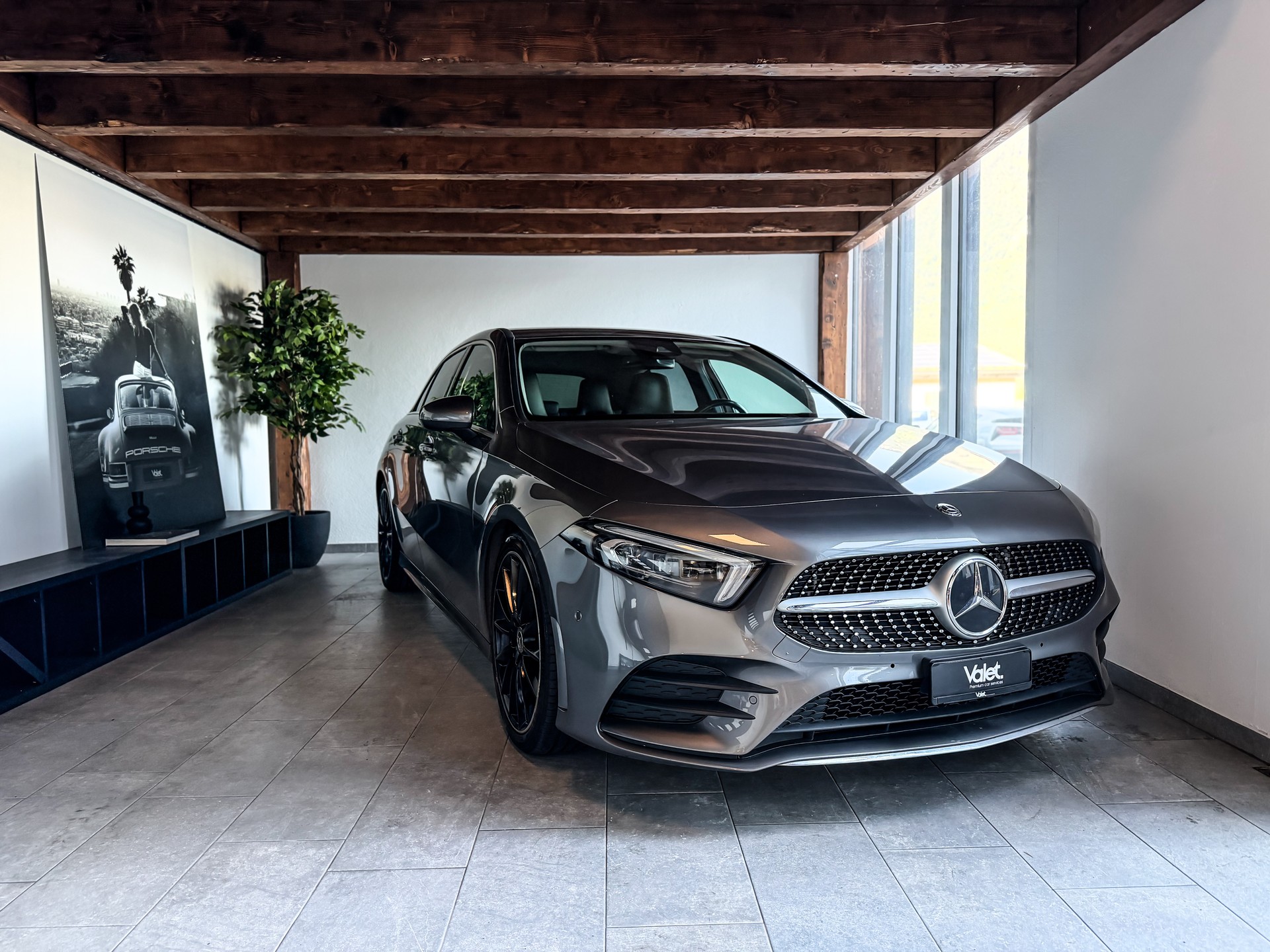 MERCEDES-BENZ A 250 AMG Line 7G-DCT-image-0