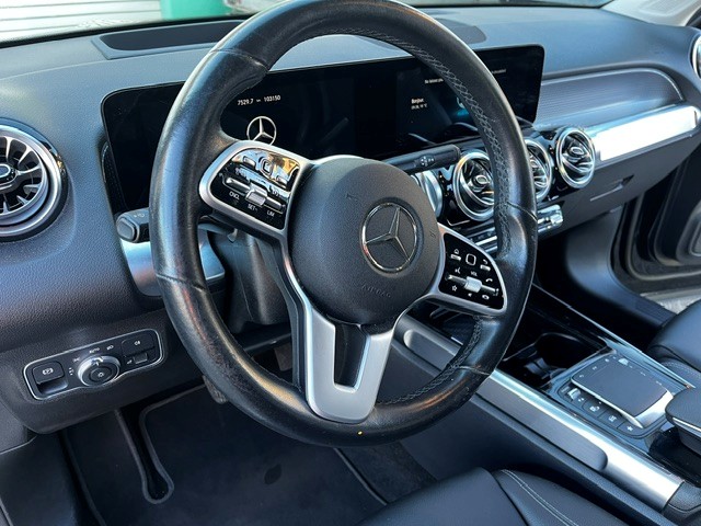MERCEDES-BENZ GLB 200 Progressive 7G-Tronic-image-7